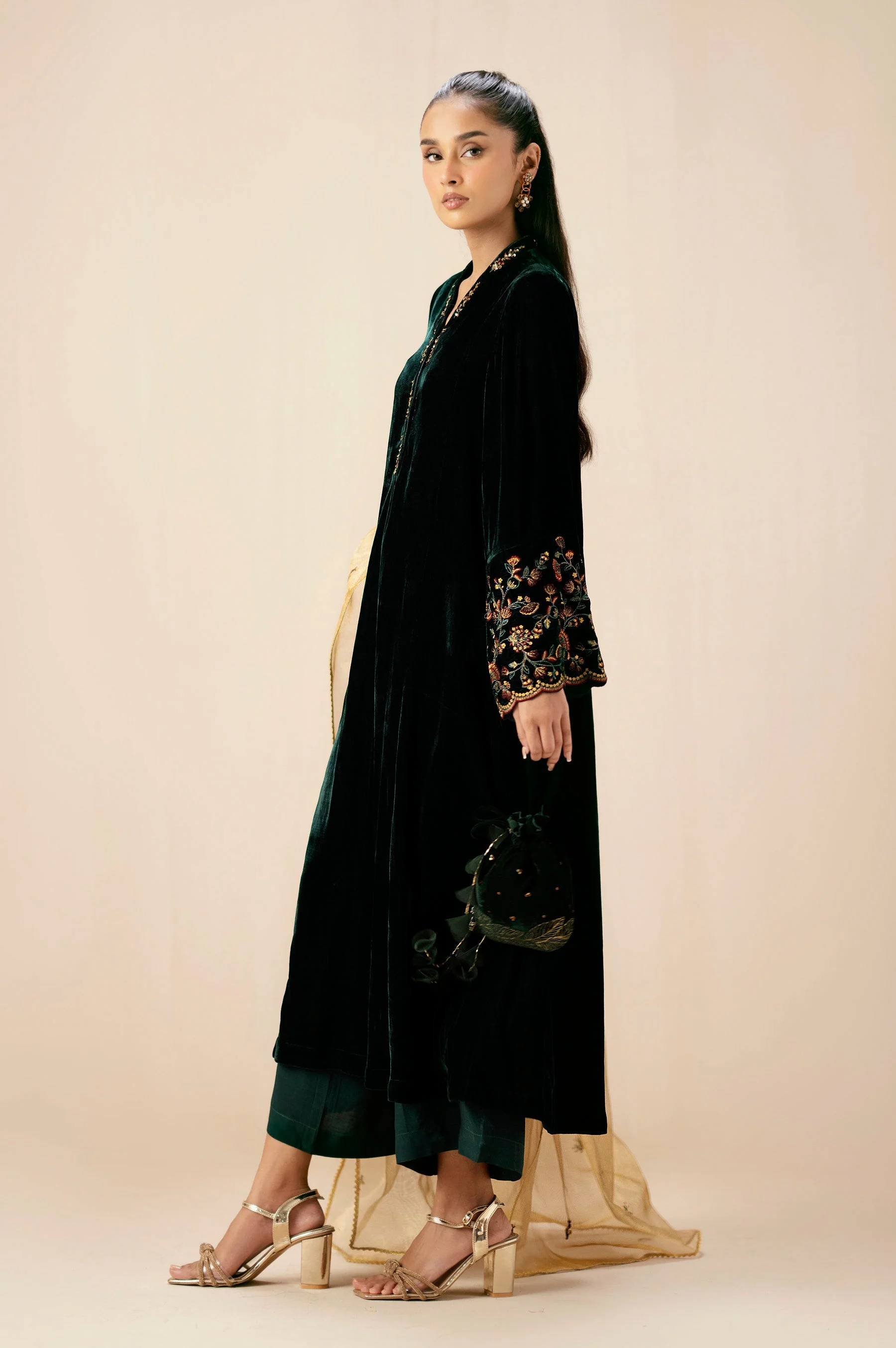 STITCHED EMBROIDERED SUIT (FACTORY E-OUTLET) - Image 3