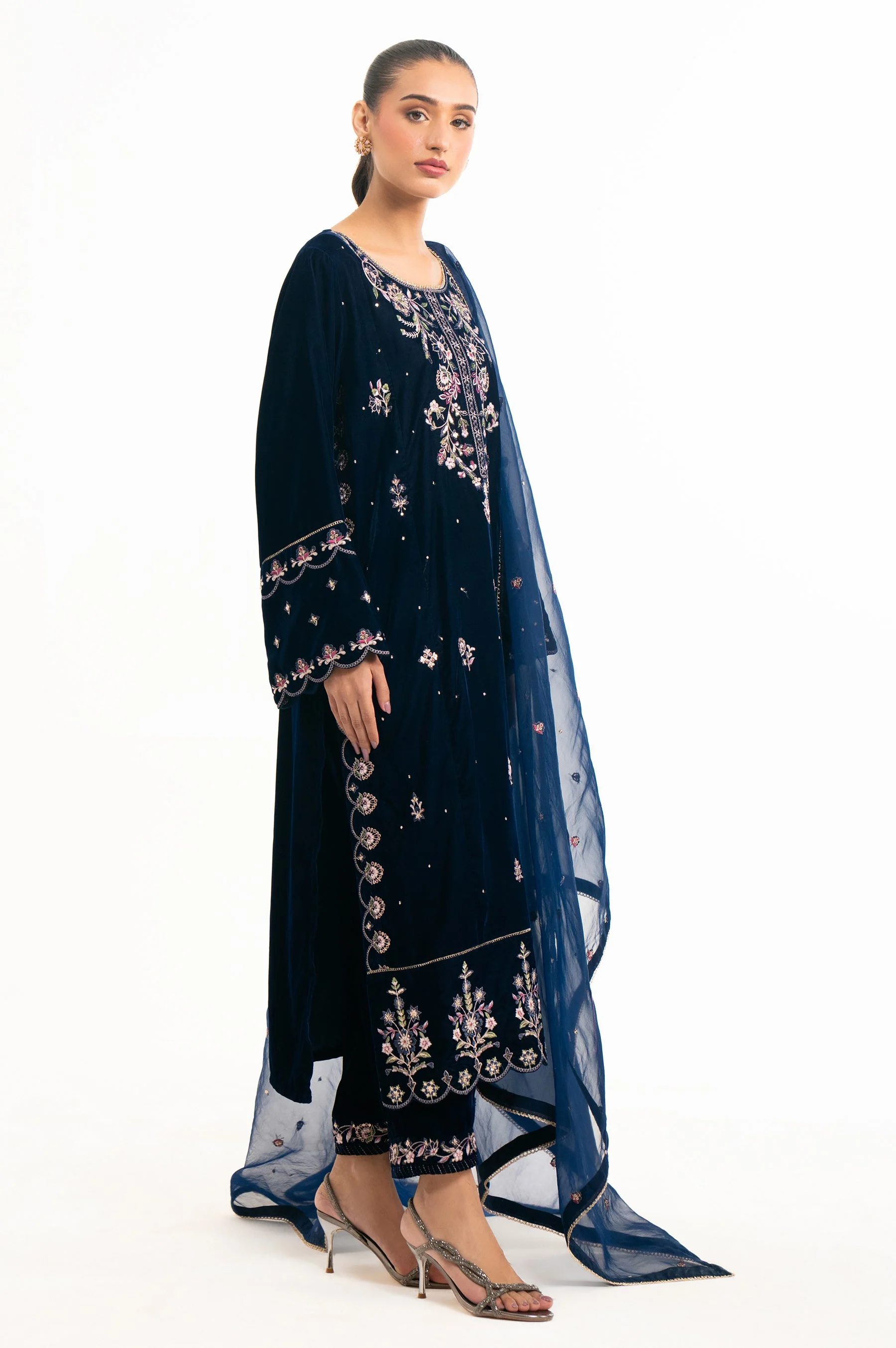 EMBROIDERED VELVET SUIT (FACTORY E-OUTLET) - Image 4