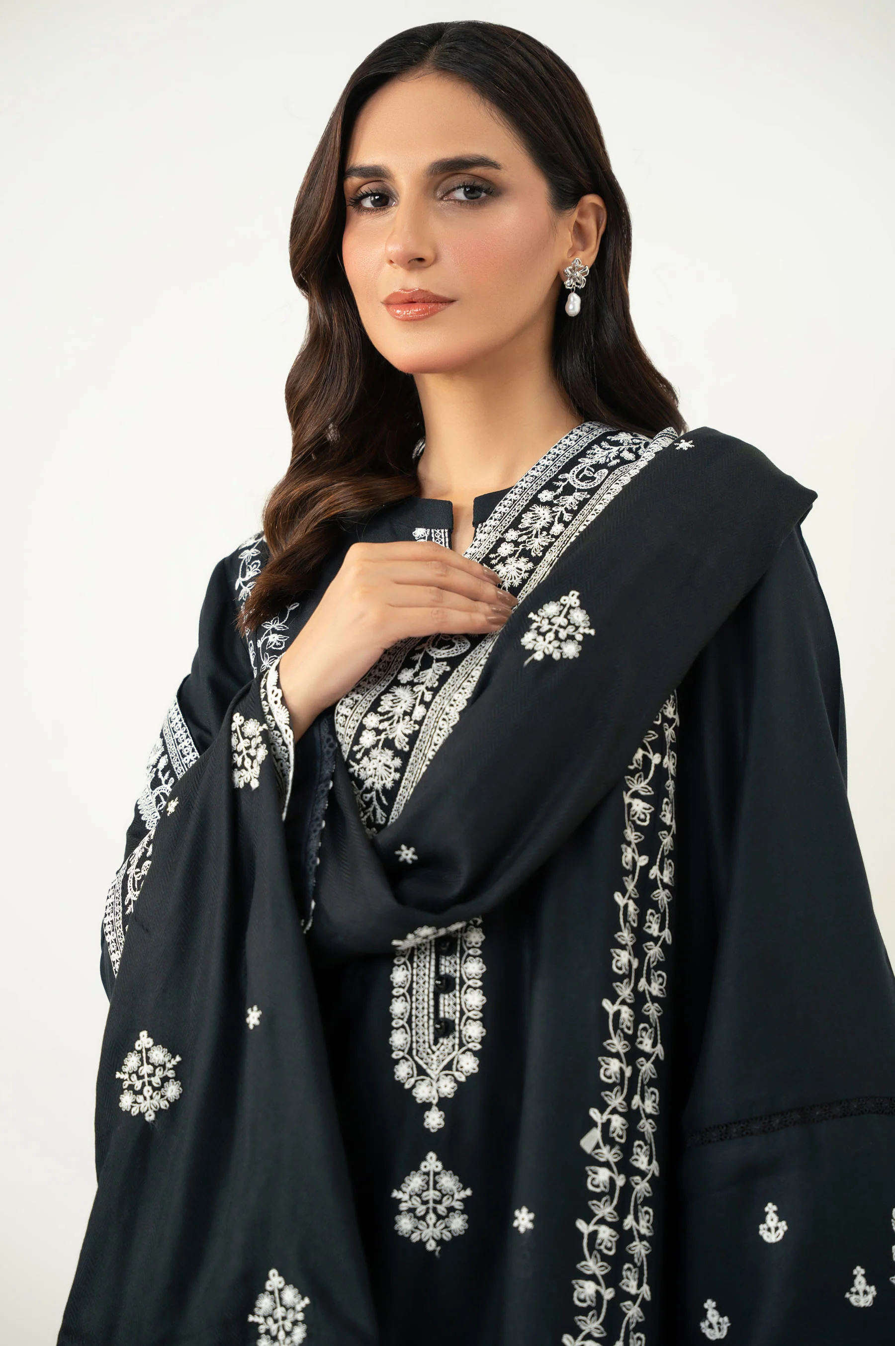 STITCHED CHIKANKARI SUIT - Image 4