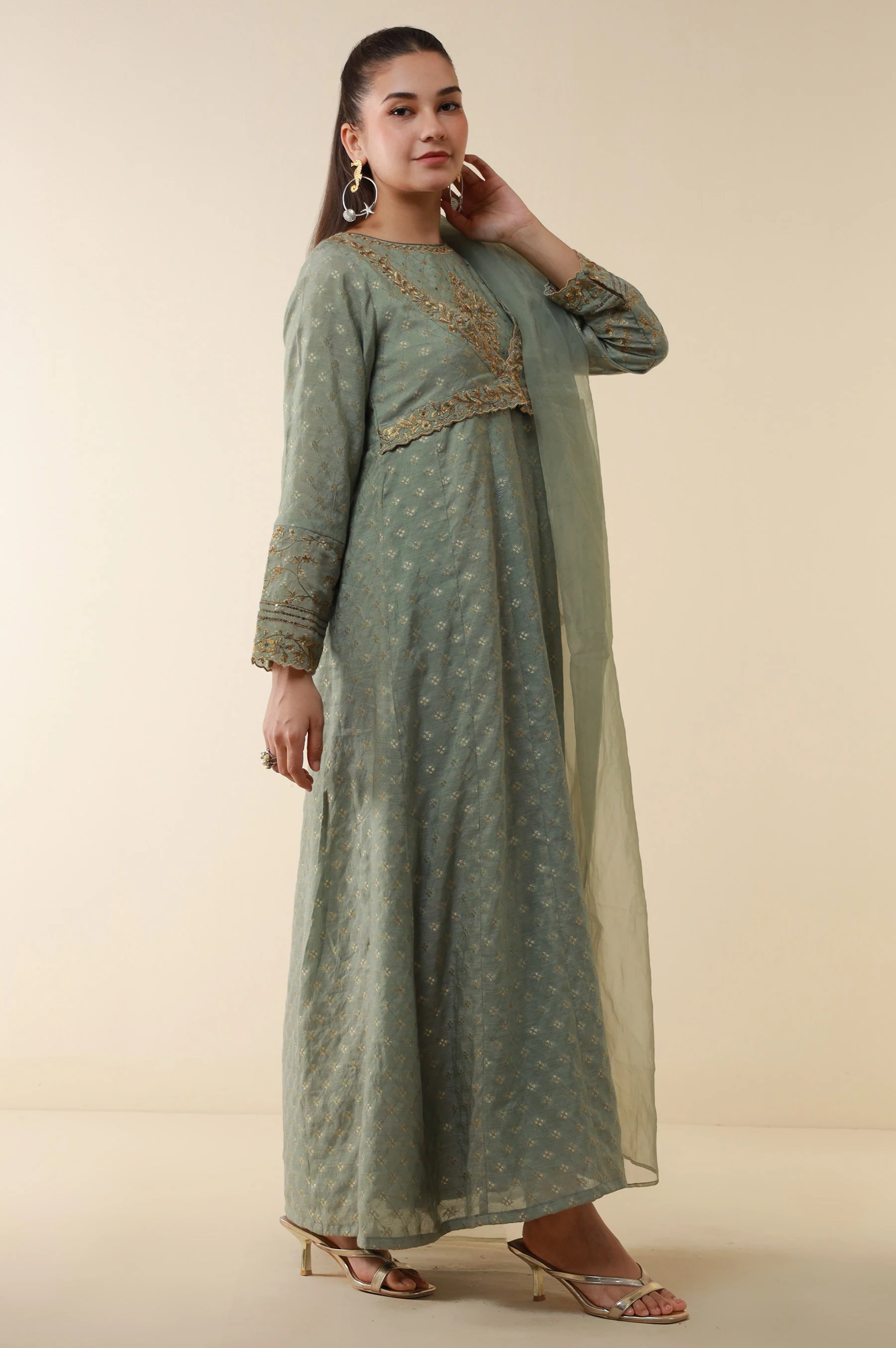 Stitched 3 Piece Embroidered Zari Jacquard Outfit - Image 4