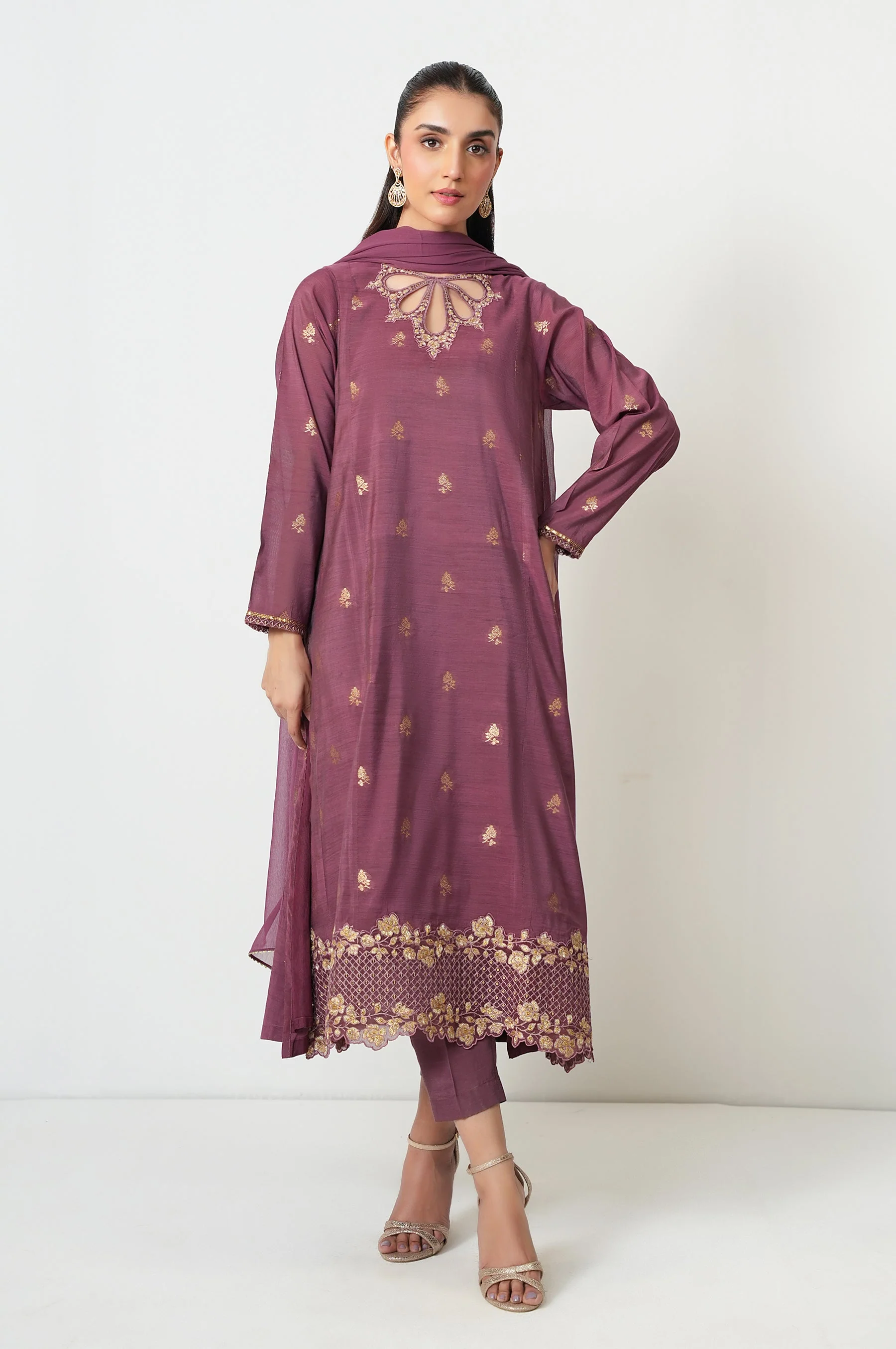 STITCHED EMBROIDERED SUIT (FACTORY E-OUTLET)