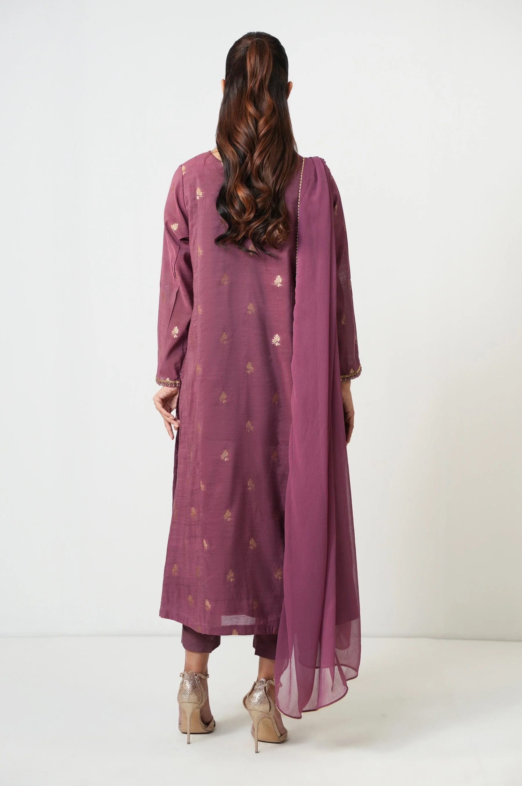 STITCHED EMBROIDERED SUIT (FACTORY E-OUTLET) - Image 5