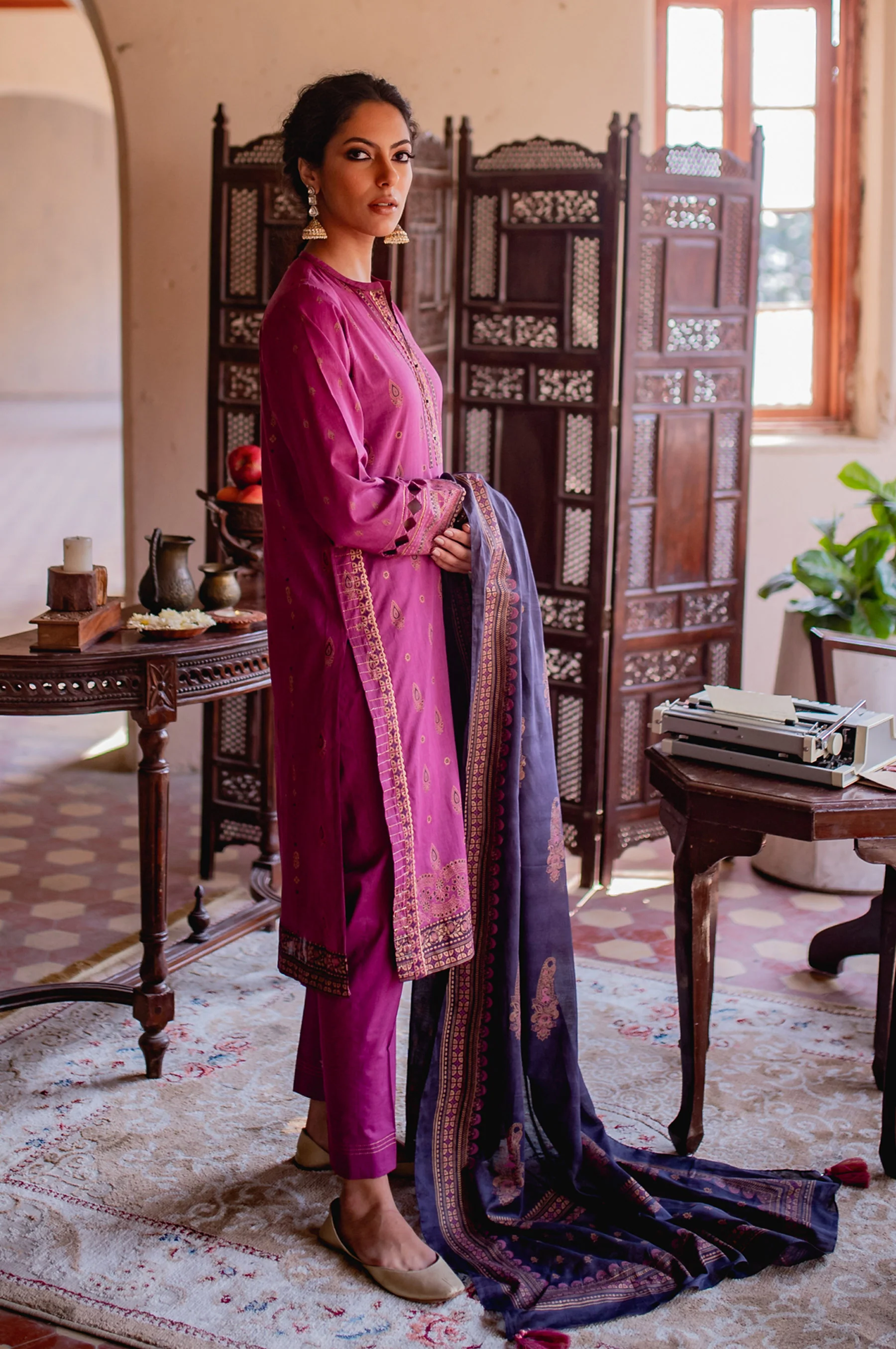 Stitched 3 Piece Gold & Colored Paste Lawn Suit - Image 4