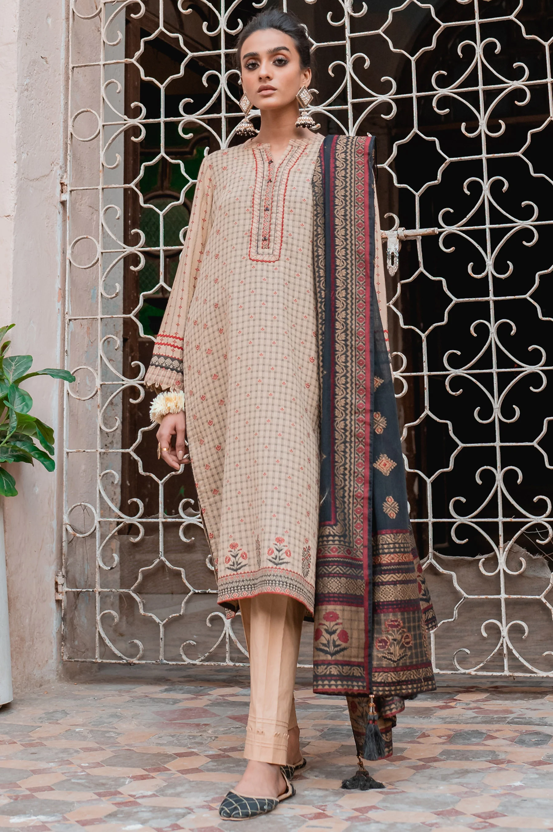 Stitched 3 Piece Jacquard Suit - Image 2