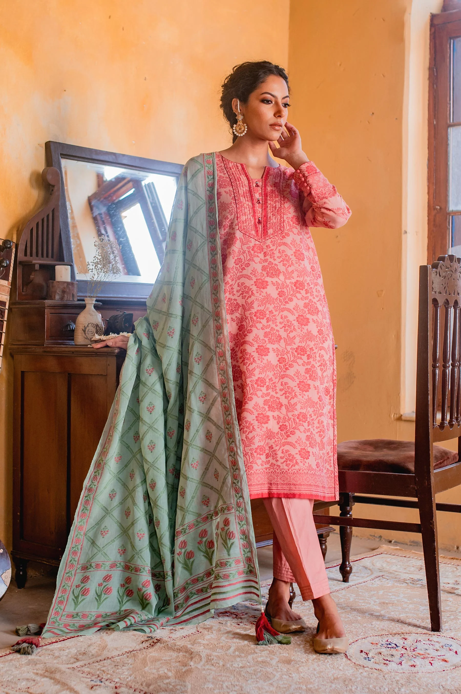 Stitched 3 Piece Jacquard Suit