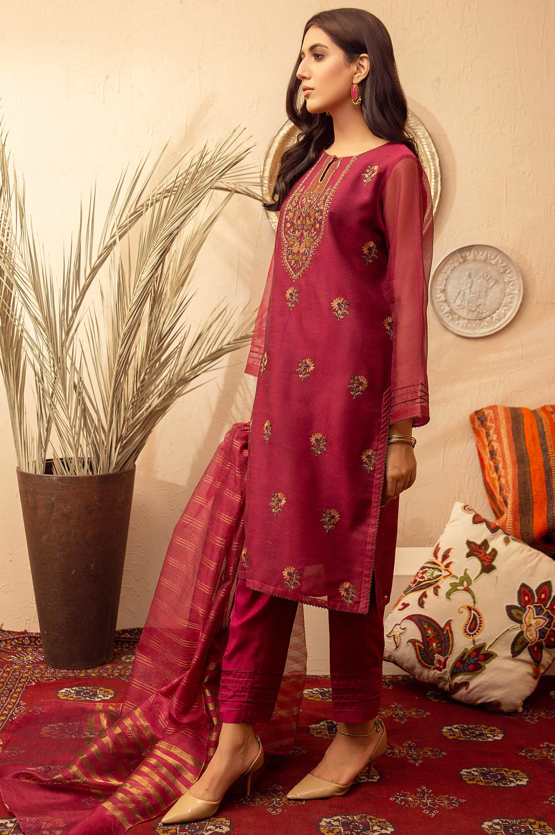 Stitched 3 Piece Khaddi Net Embroidered Suit - Image 3