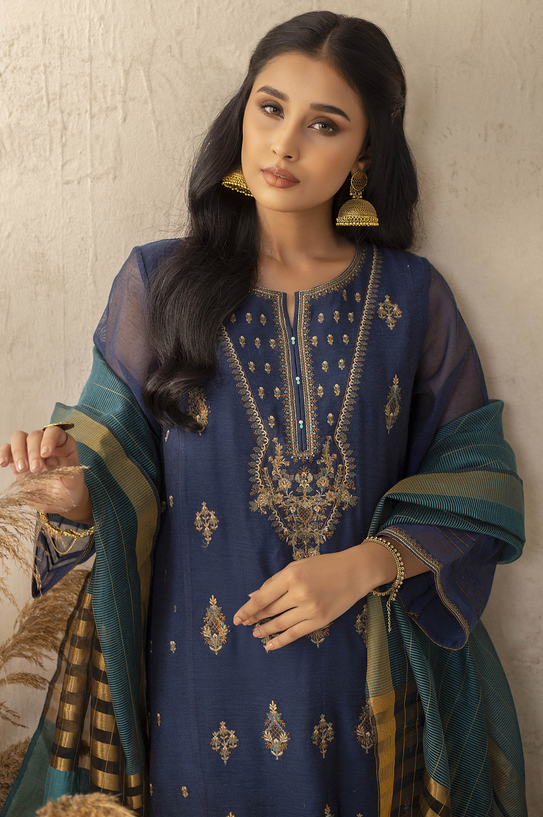 Stitched 3 Piece Khaddi Net Embroidered Suit - Image 3