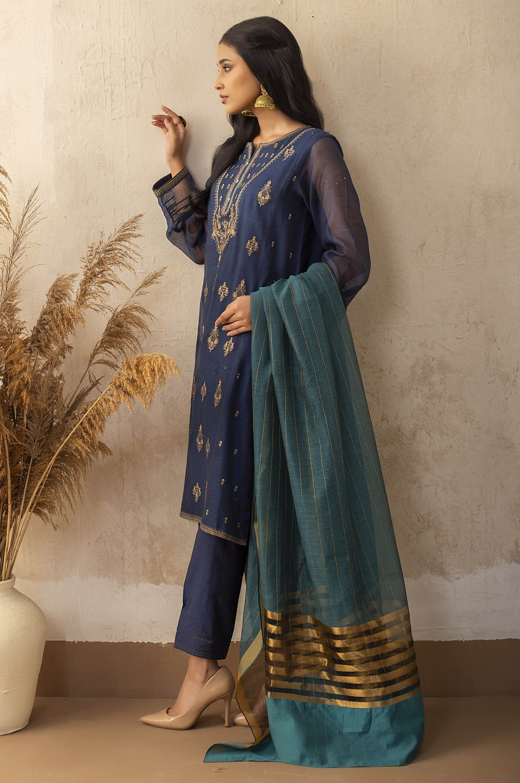Stitched 3 Piece Khaddi Net Embroidered Suit - Image 4