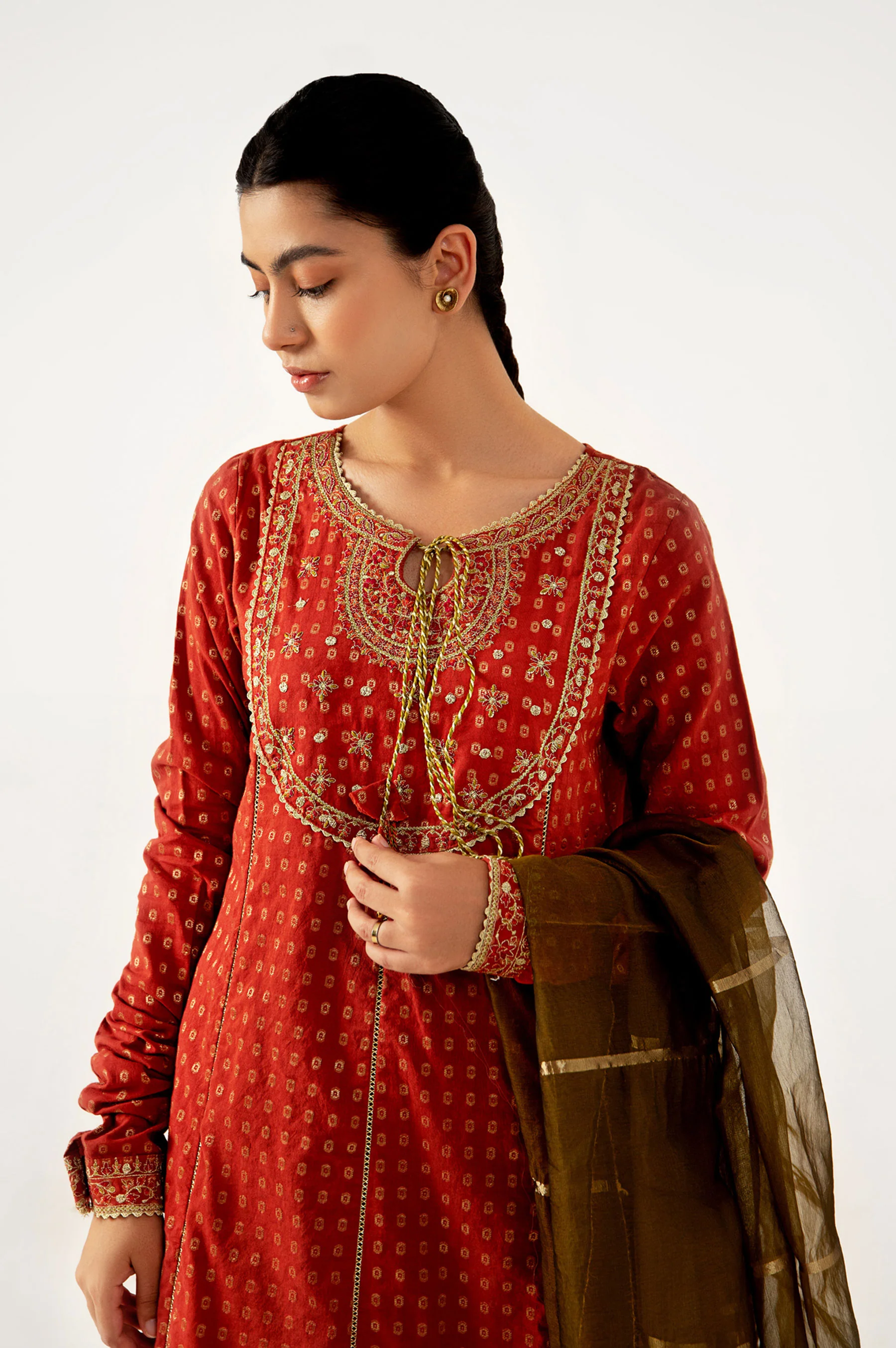 Stitched 3 Piece Maysuri Jacquard with Shaded Organza Suit - Image 3