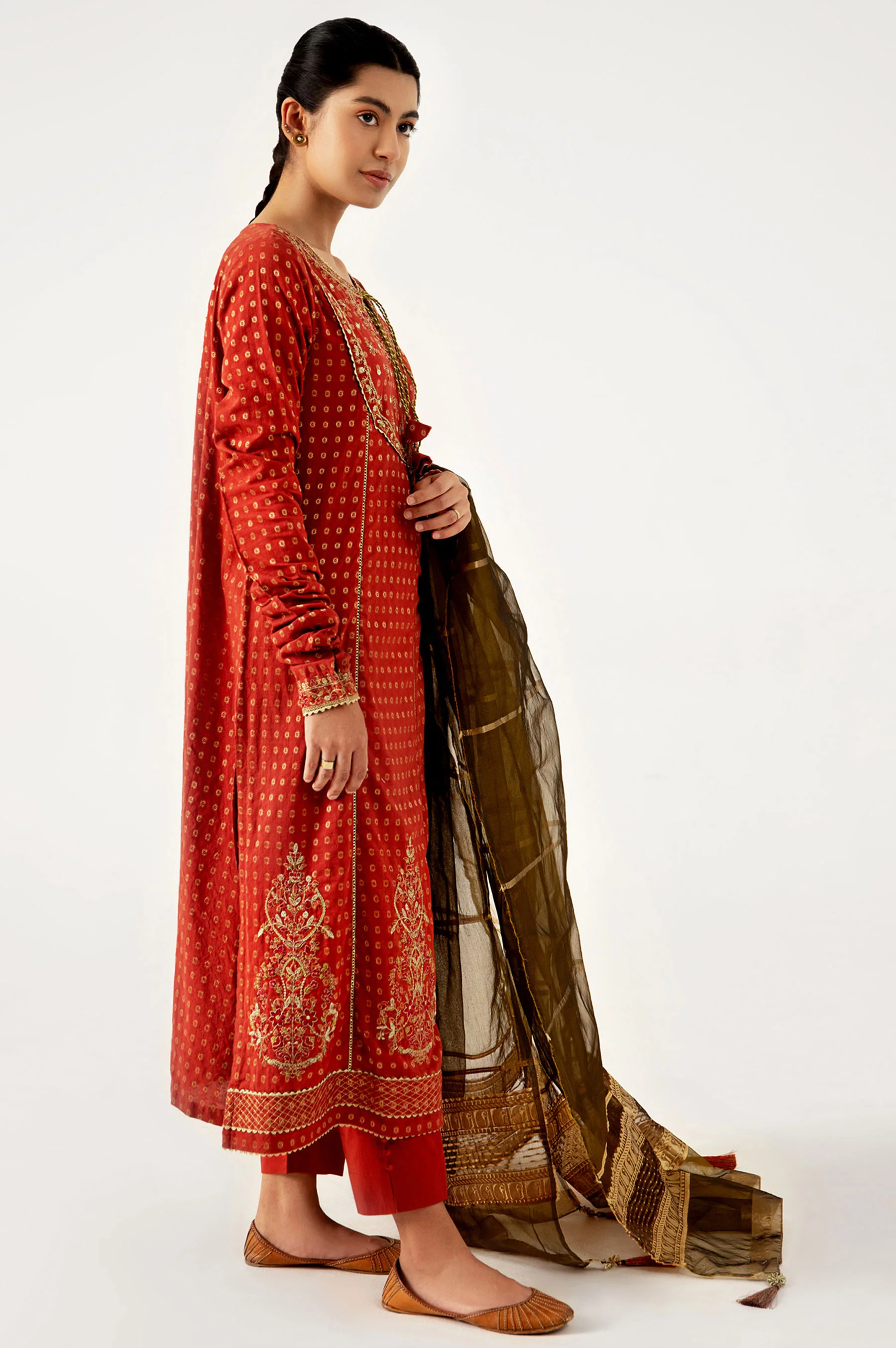 Stitched 3 Piece Maysuri Jacquard with Shaded Organza Suit - Image 4