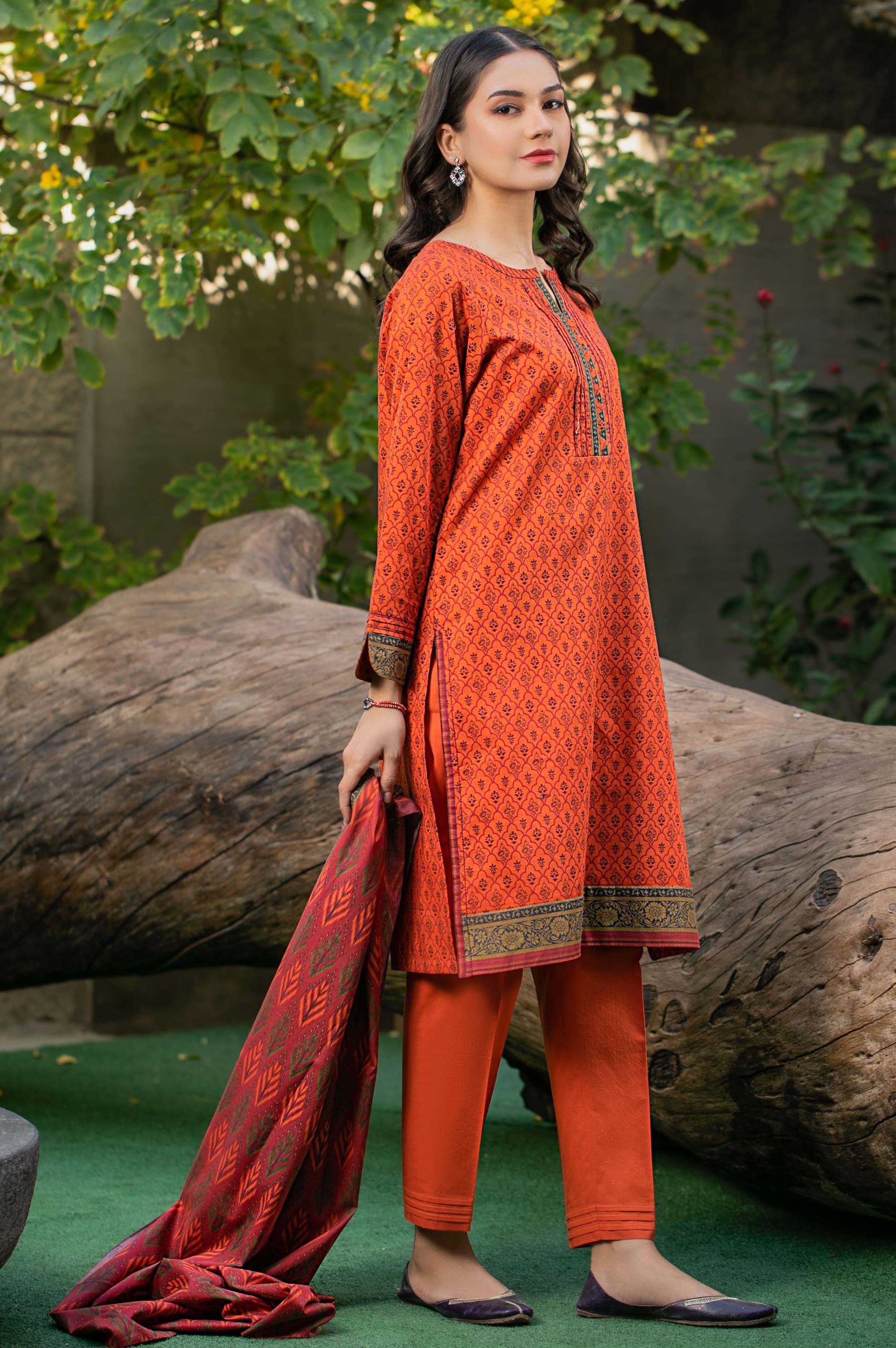 Stitched 3 Piece Printed Cambric Suit - Image 5