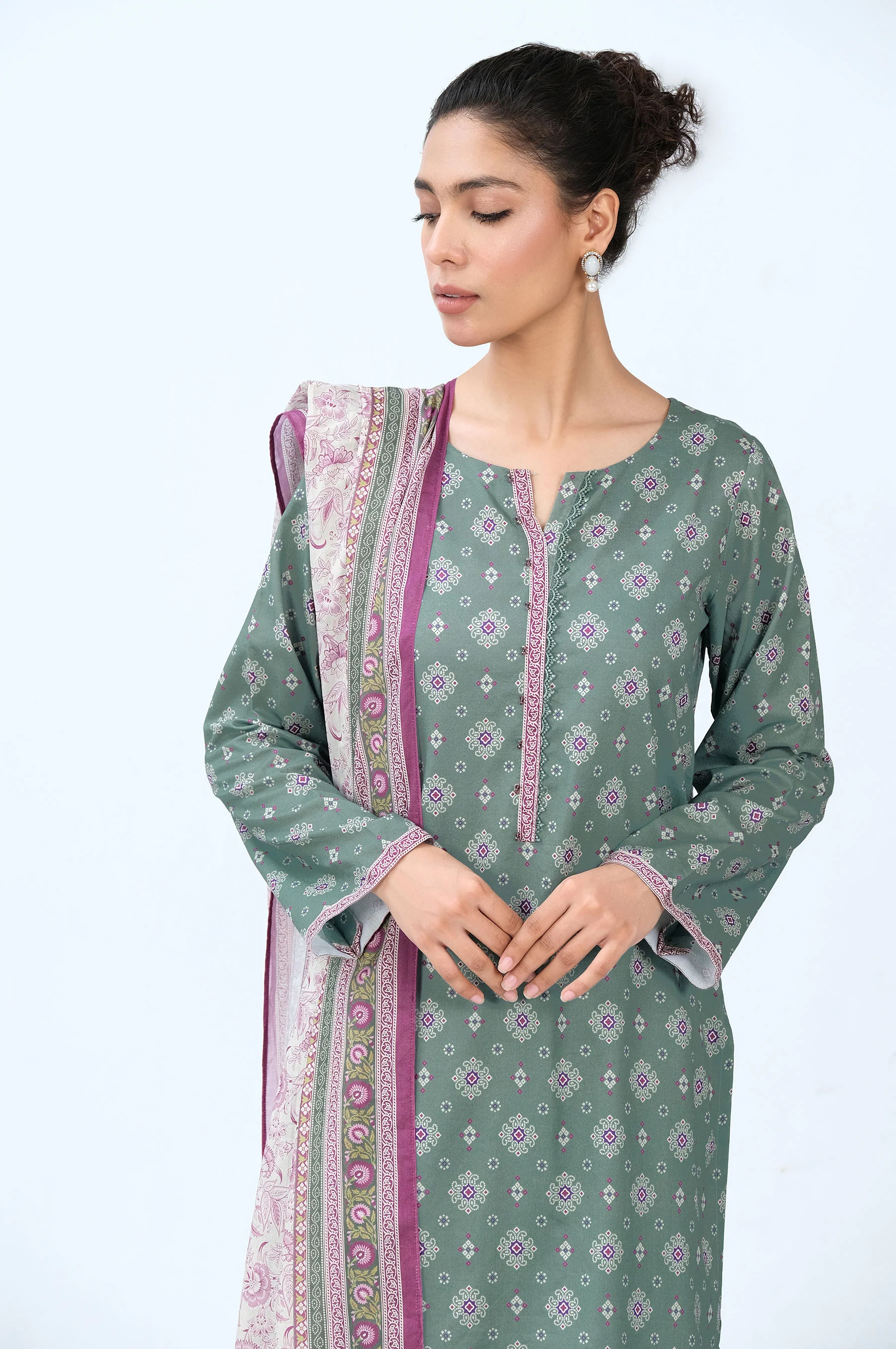 Stitched 3 Piece Printed Cambric Suit