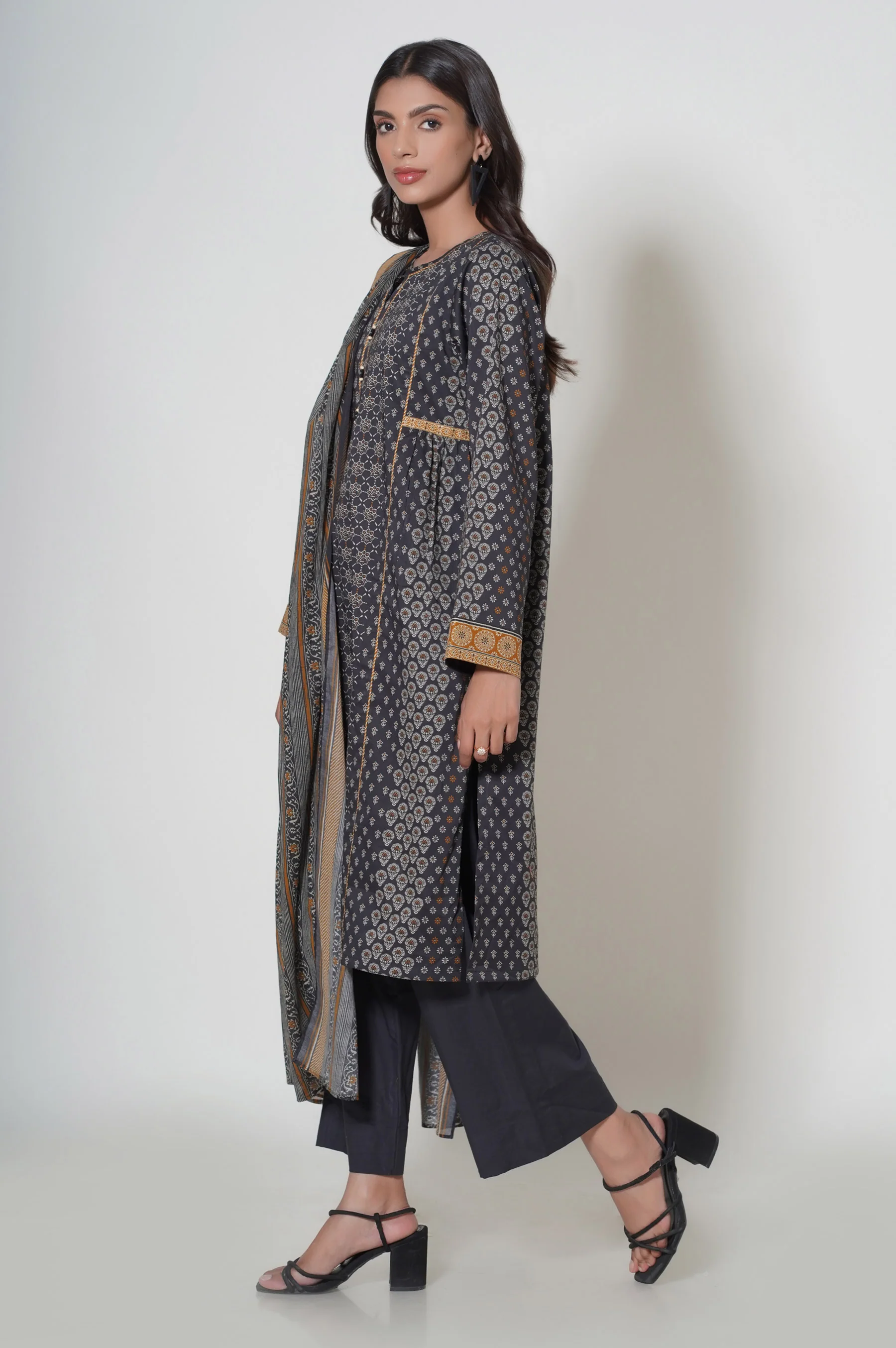 Stitched 3 Piece Printed Cambric Suit - Image 4