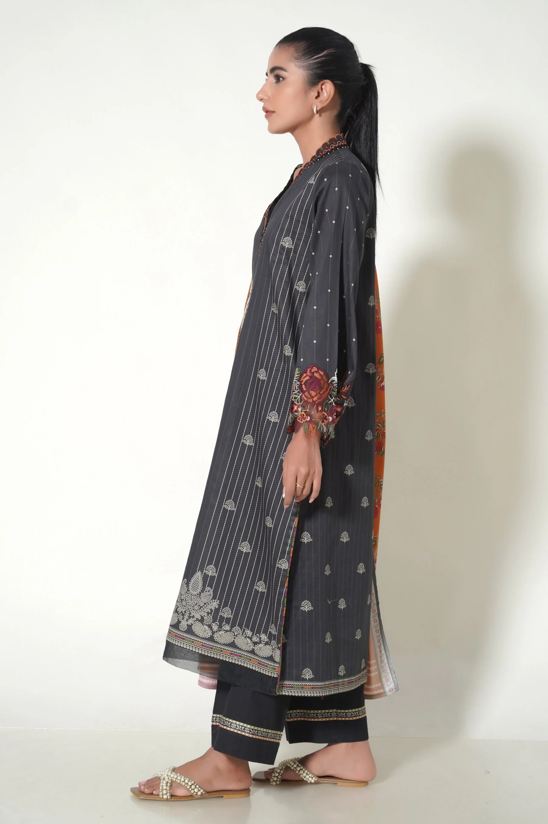 Stitched 3 Piece Printed Cottel Suit - Image 4