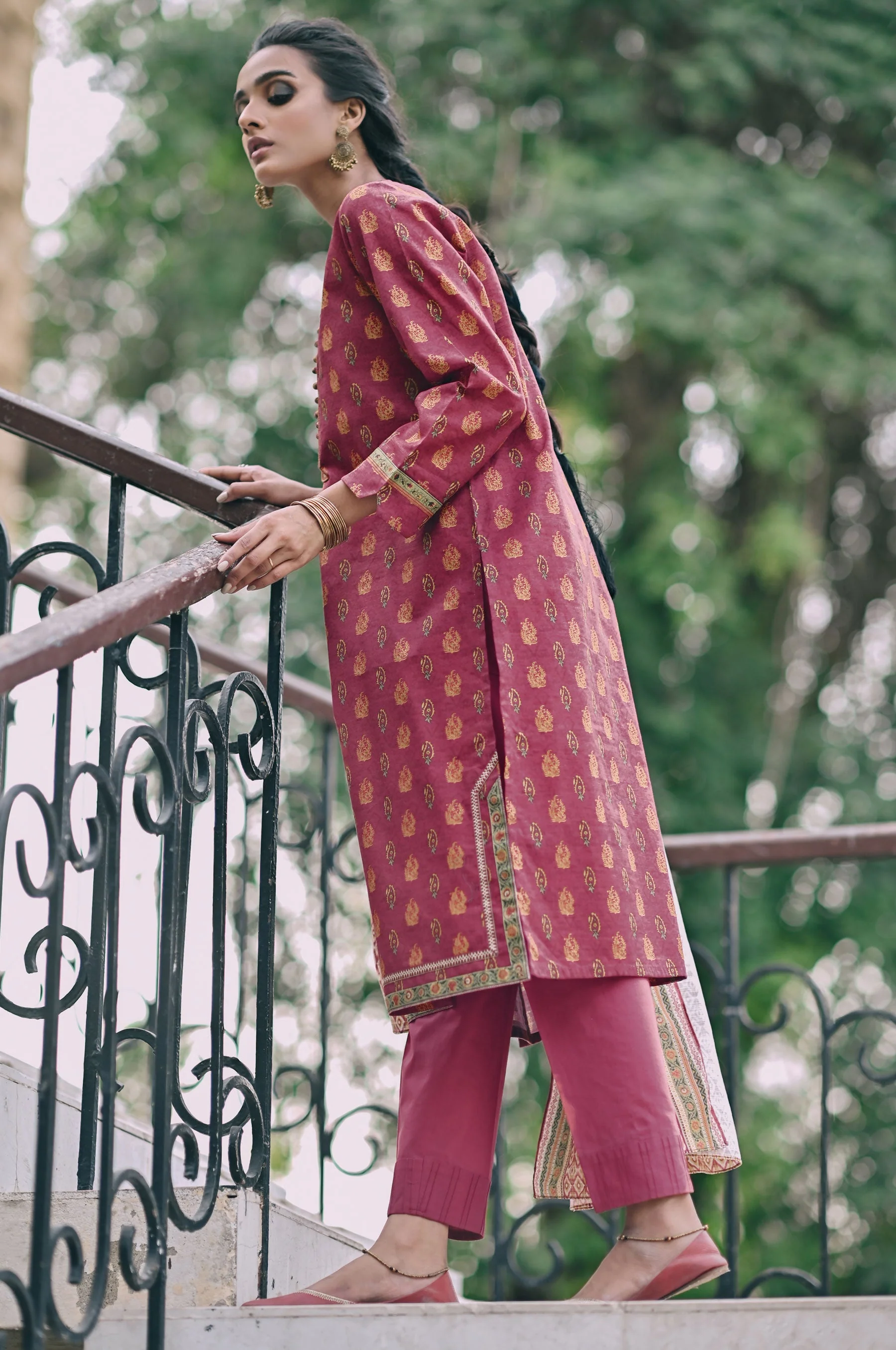 Stitched 3 Piece Printed Cottel with Khaddar Suit - Image 3