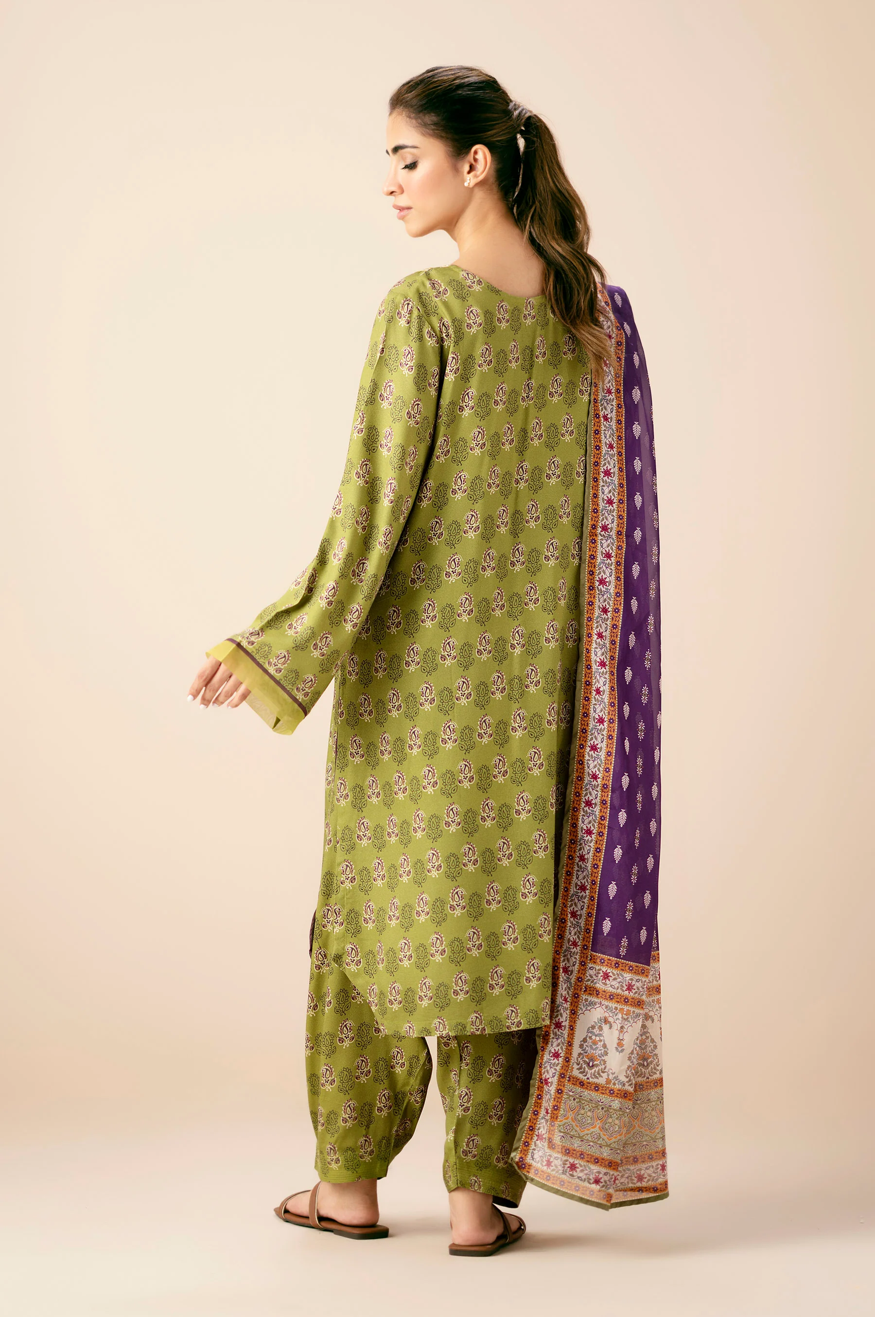 STITCHED EMBROIDERED SUIT - Image 4