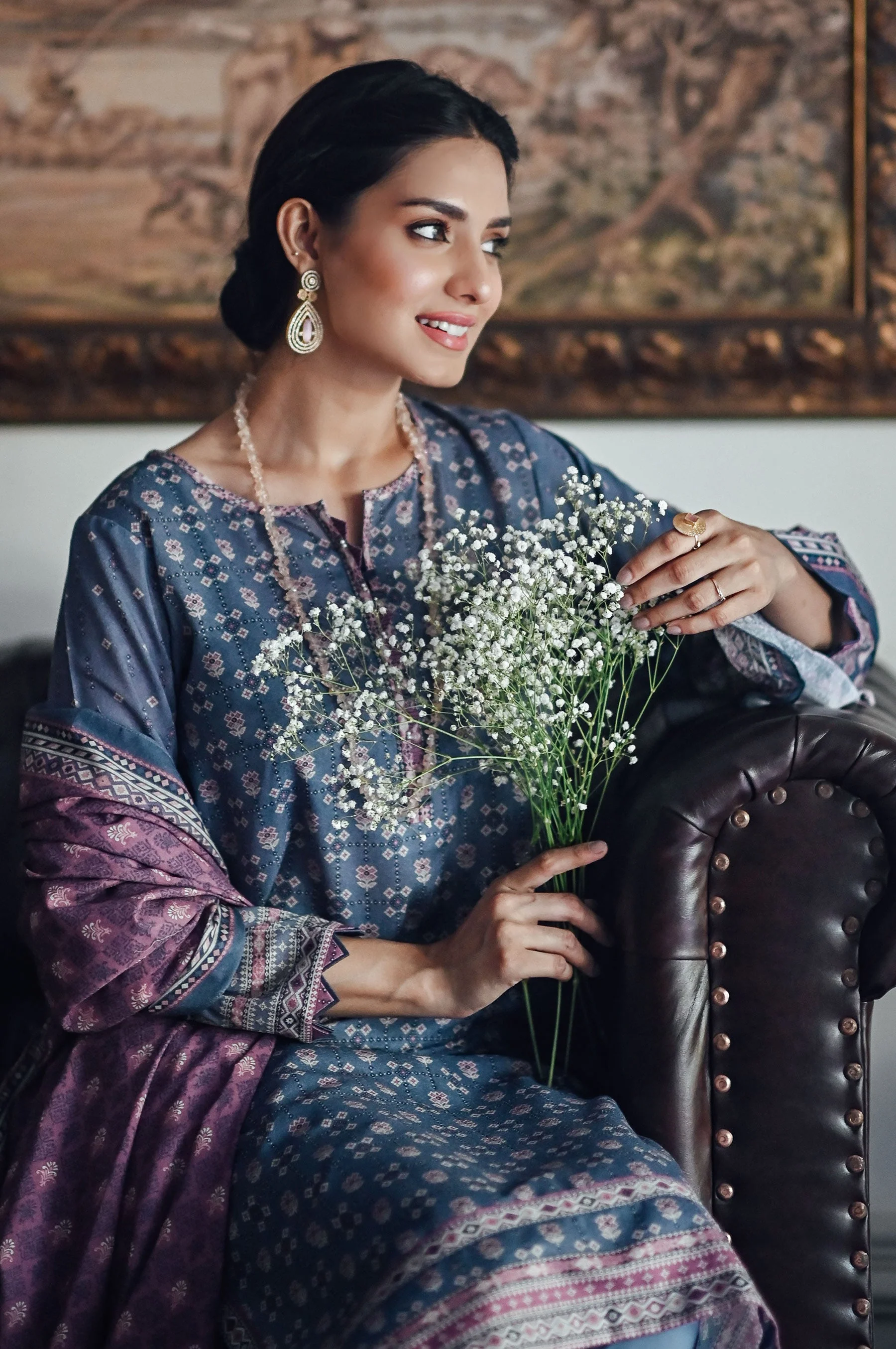 Stitched 3 Piece Printed Karandi Suit - Image 3