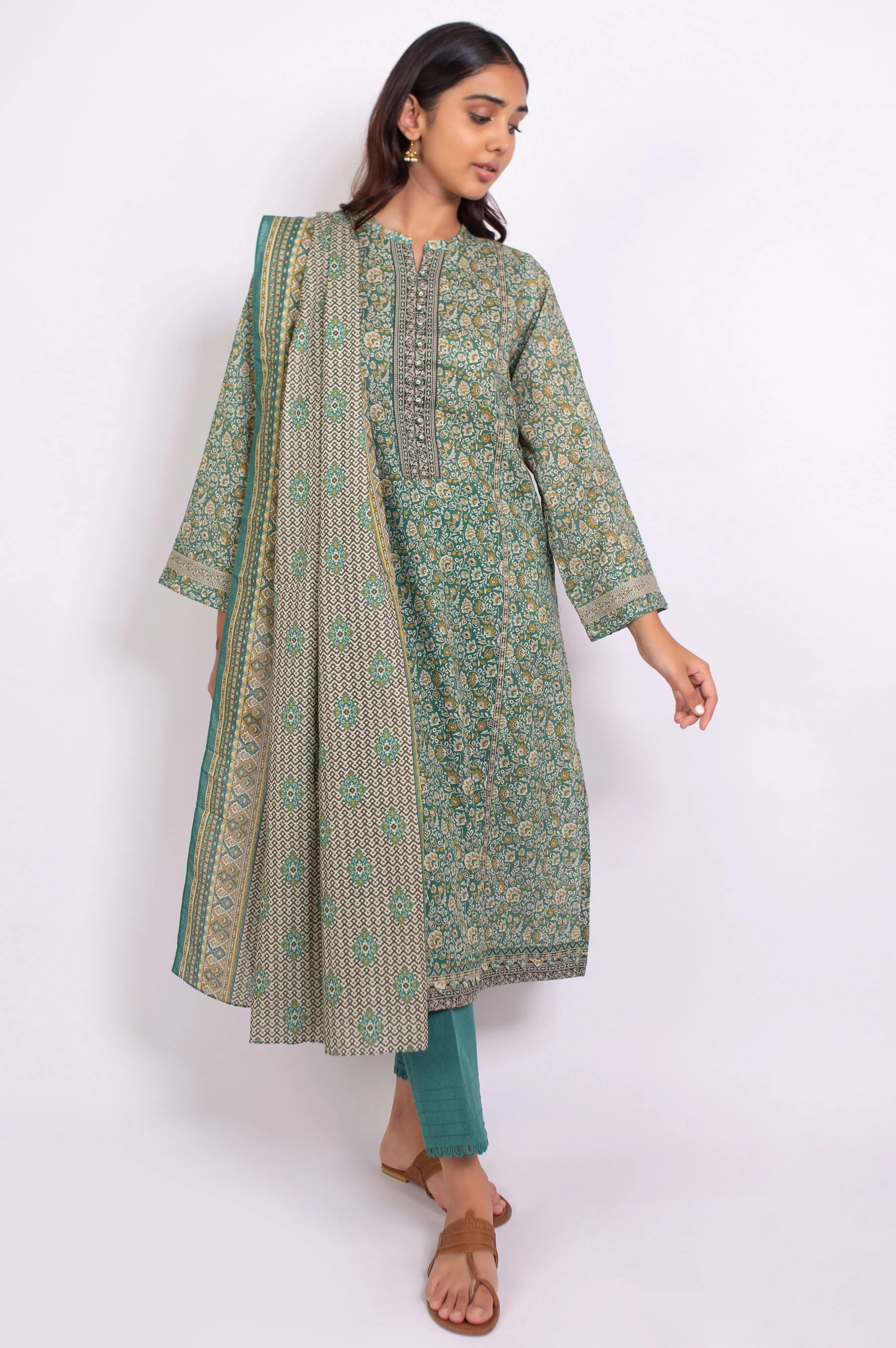 Stitched 3 Piece Printed Karandi Suit - Image 2