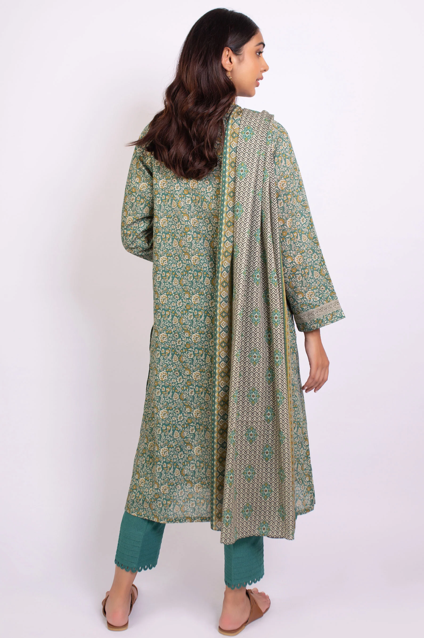 Stitched 3 Piece Printed Karandi Suit - Image 3