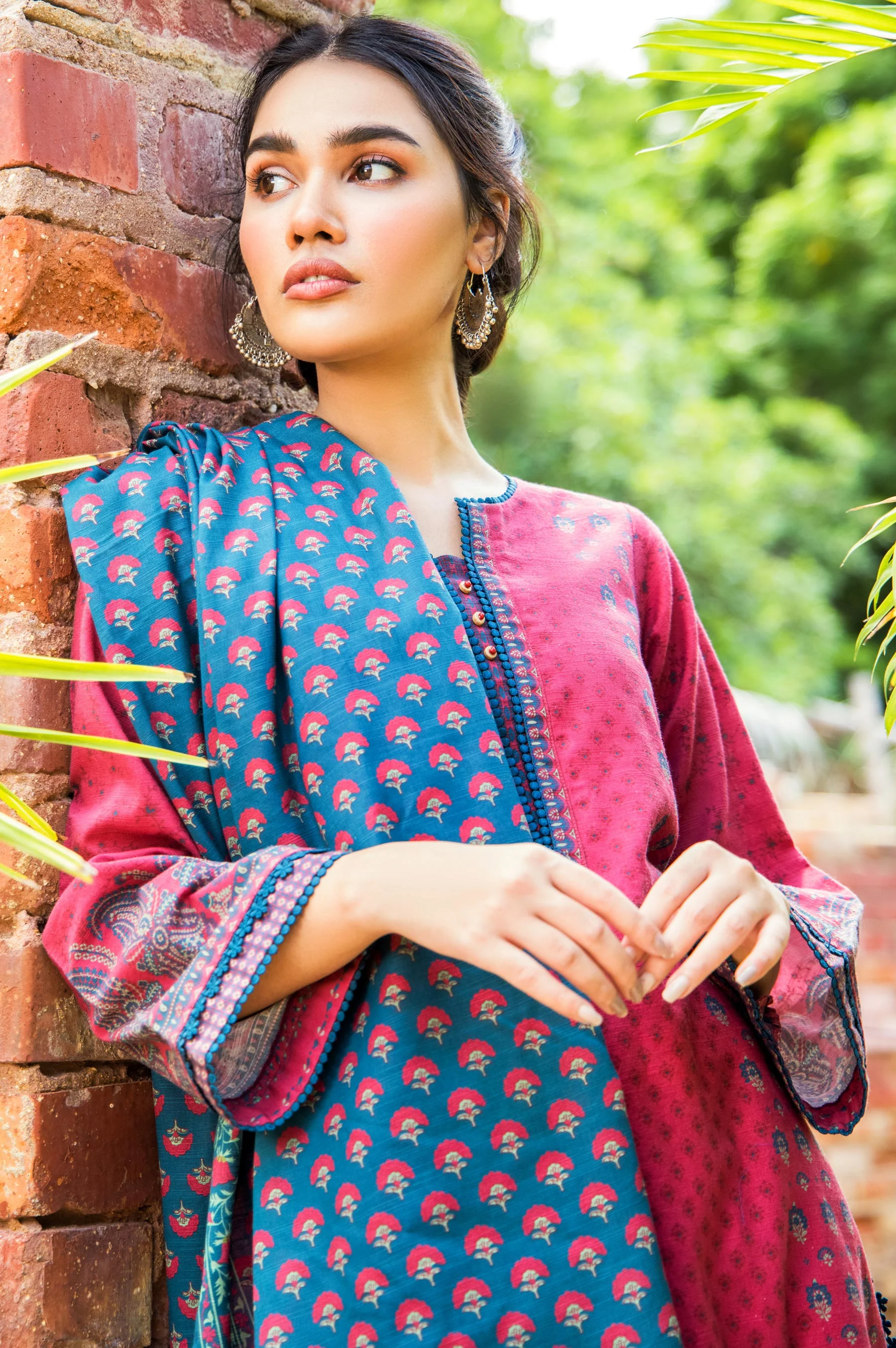 Stitched 3 Piece Printed Khaddar Suit - Image 3