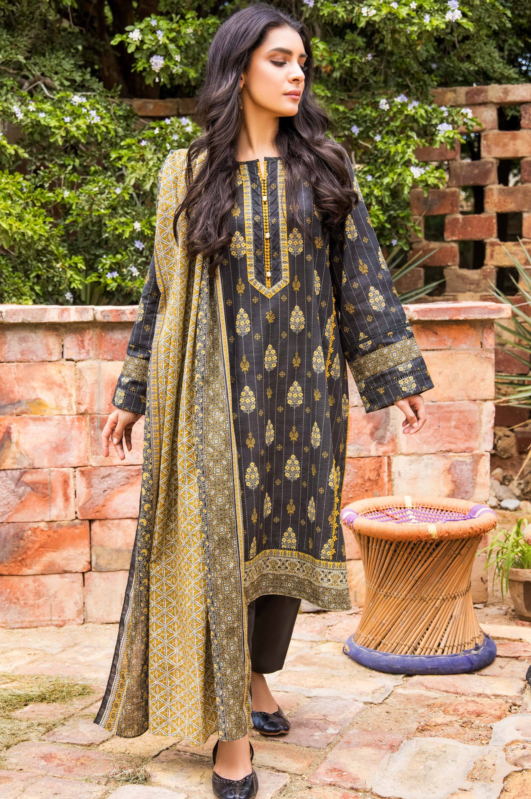 Stitched 3 Piece Printed Khaddar Suit - Image 2