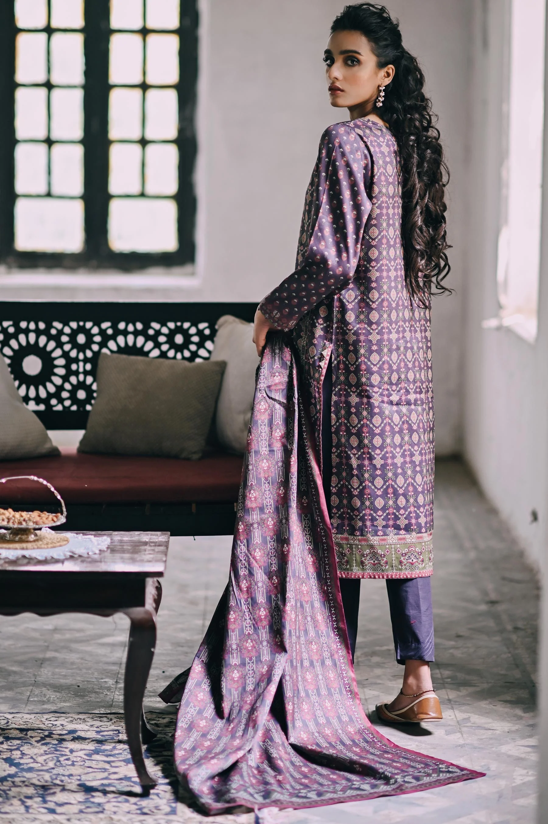 Stitched 3 Piece Printed Khaddar Suit - Image 3