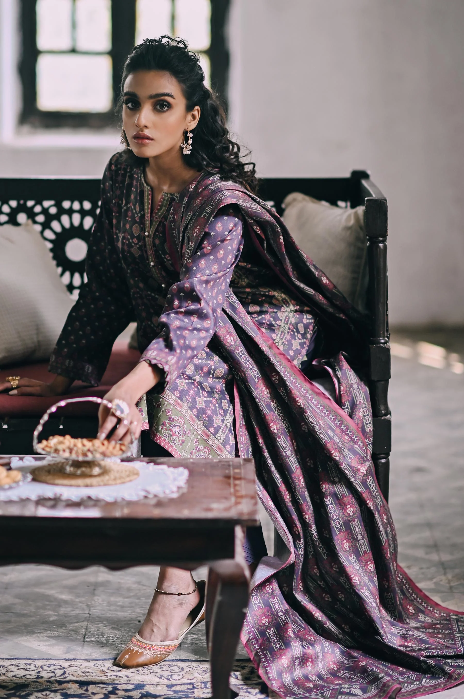 Stitched 3 Piece Printed Khaddar Suit - Image 6
