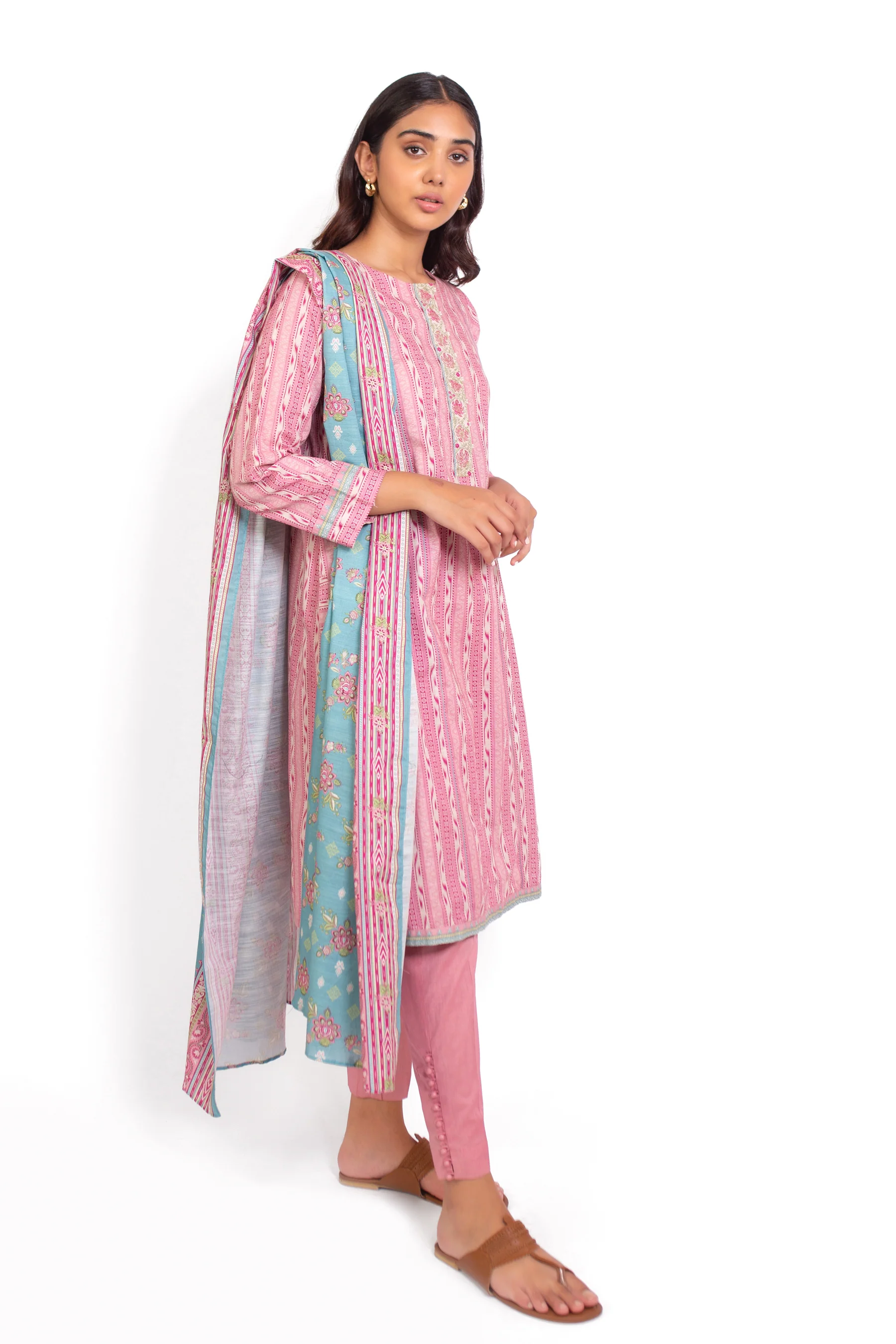 Stitched 3 Piece Printed Khaddar Suit - Image 2