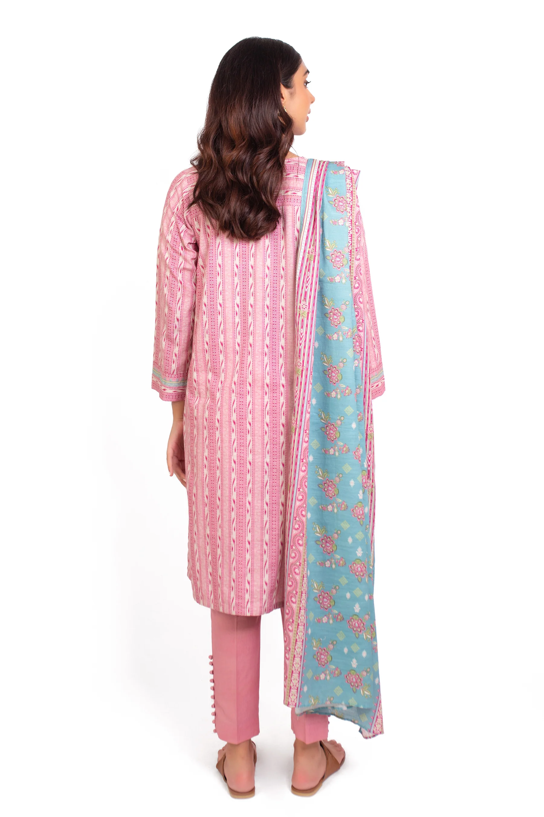 Stitched 3 Piece Printed Khaddar Suit - Image 3