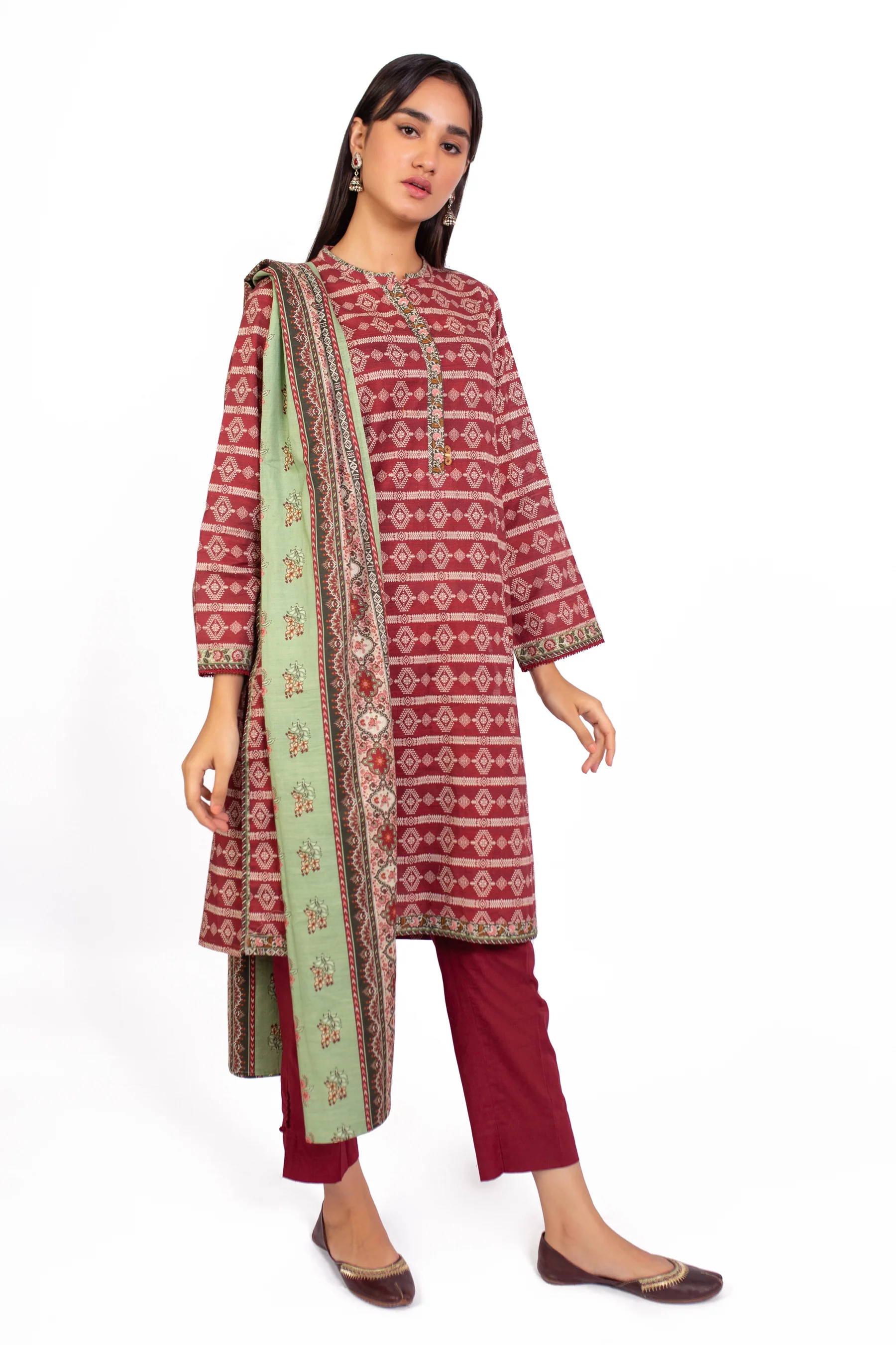 Stitched 3 Piece Printed Khaddar Suit - Image 2
