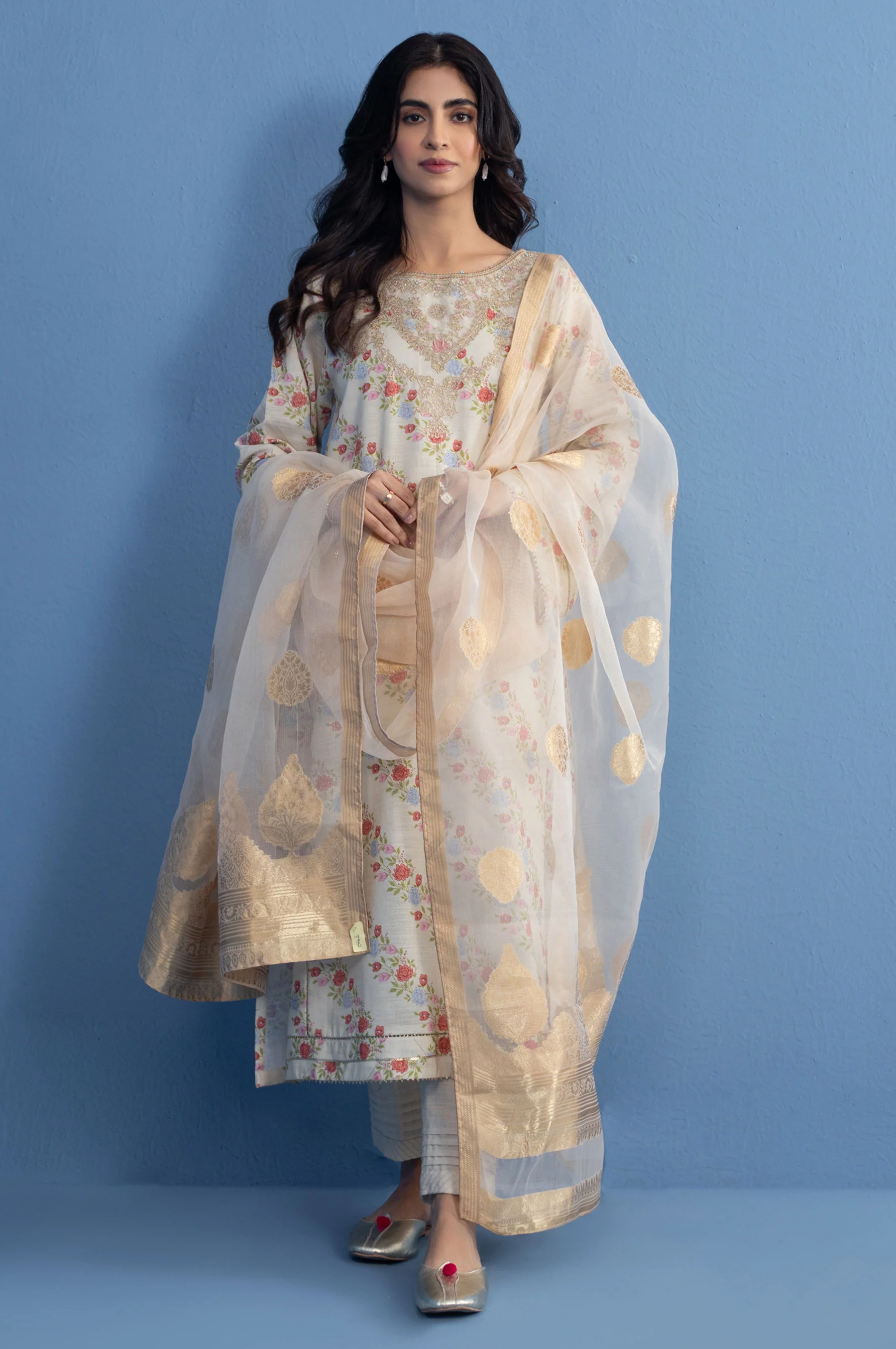 Stitched 3 Piece Printed Khaddar Suit