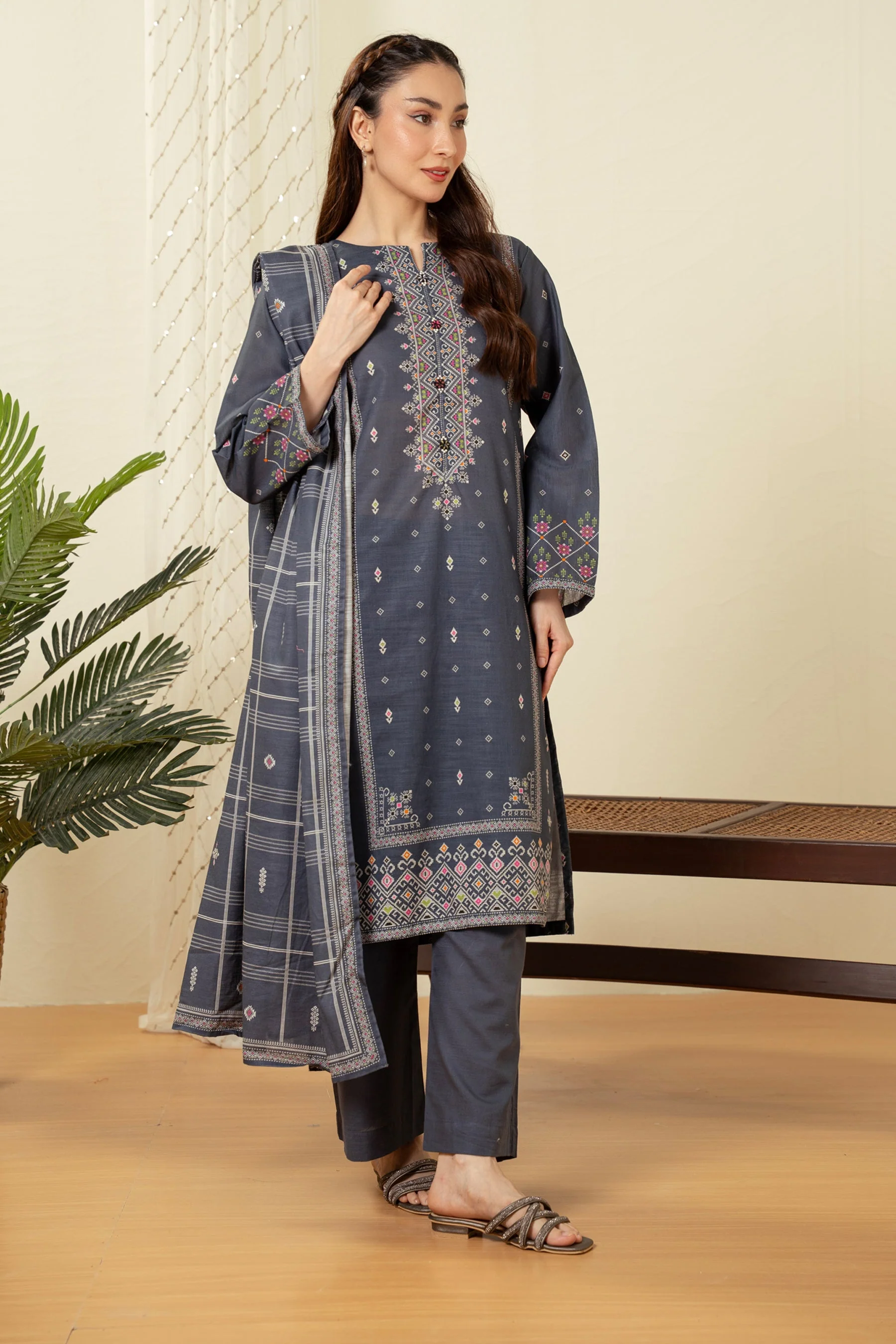 STITCHED PRINTED SUIT (FACTORY E-OUTLET) - Image 4