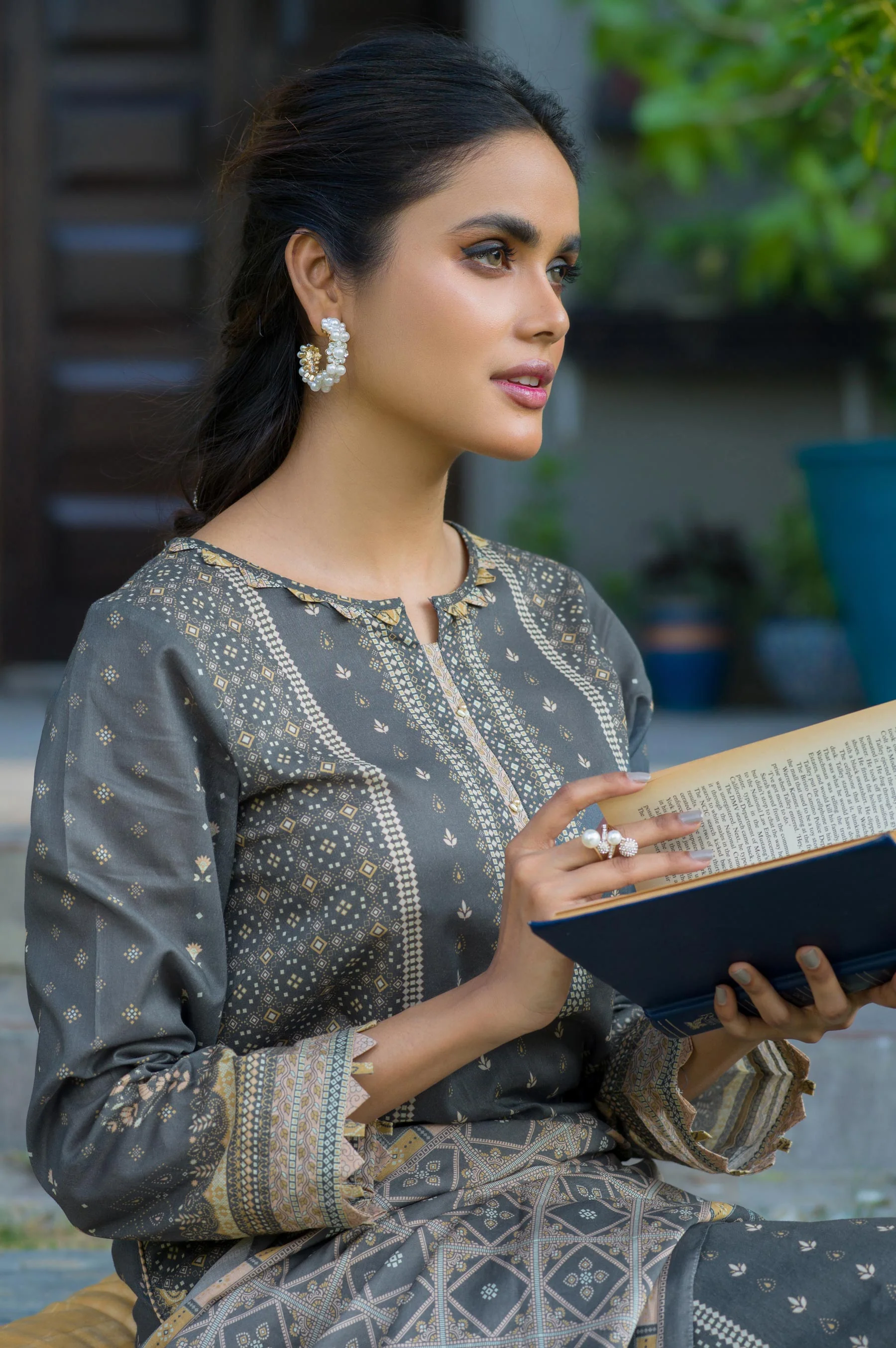 Stitched 3 Piece Printed Lawn Suit - Image 5
