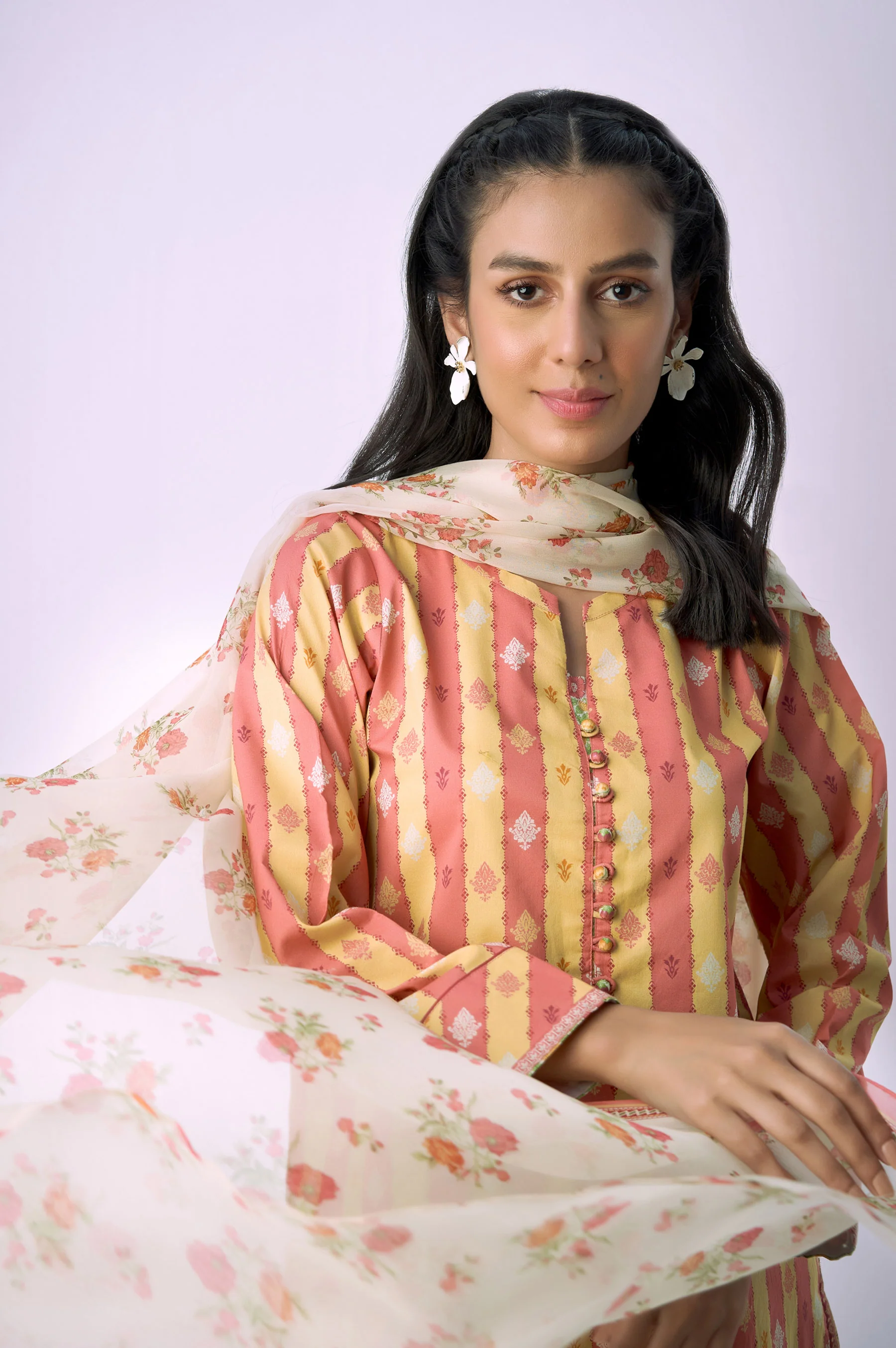 Stitched 3 Piece Printed Lawn - Image 4