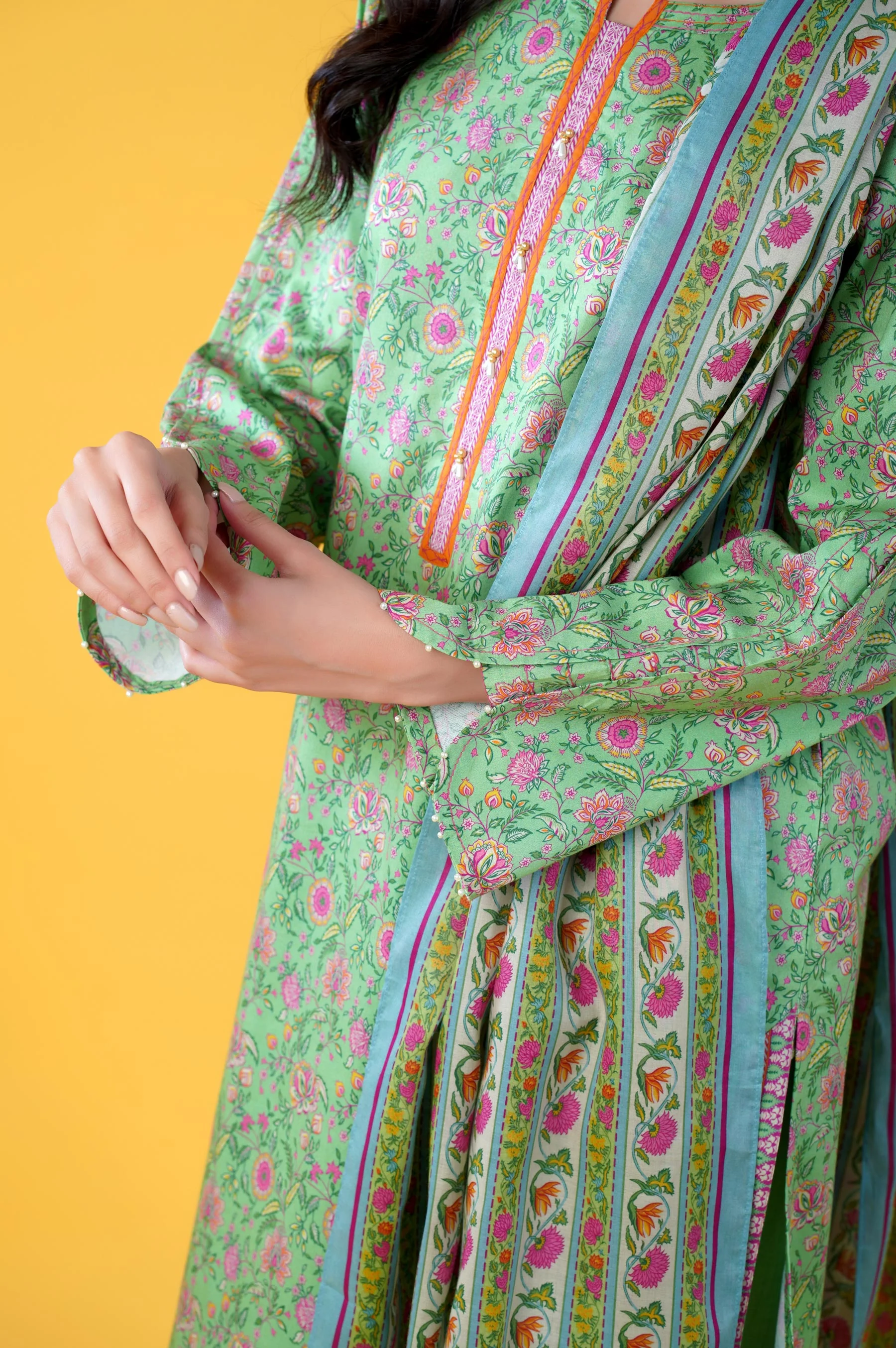 Stitched 3 Piece Printed Lawn - Image 4
