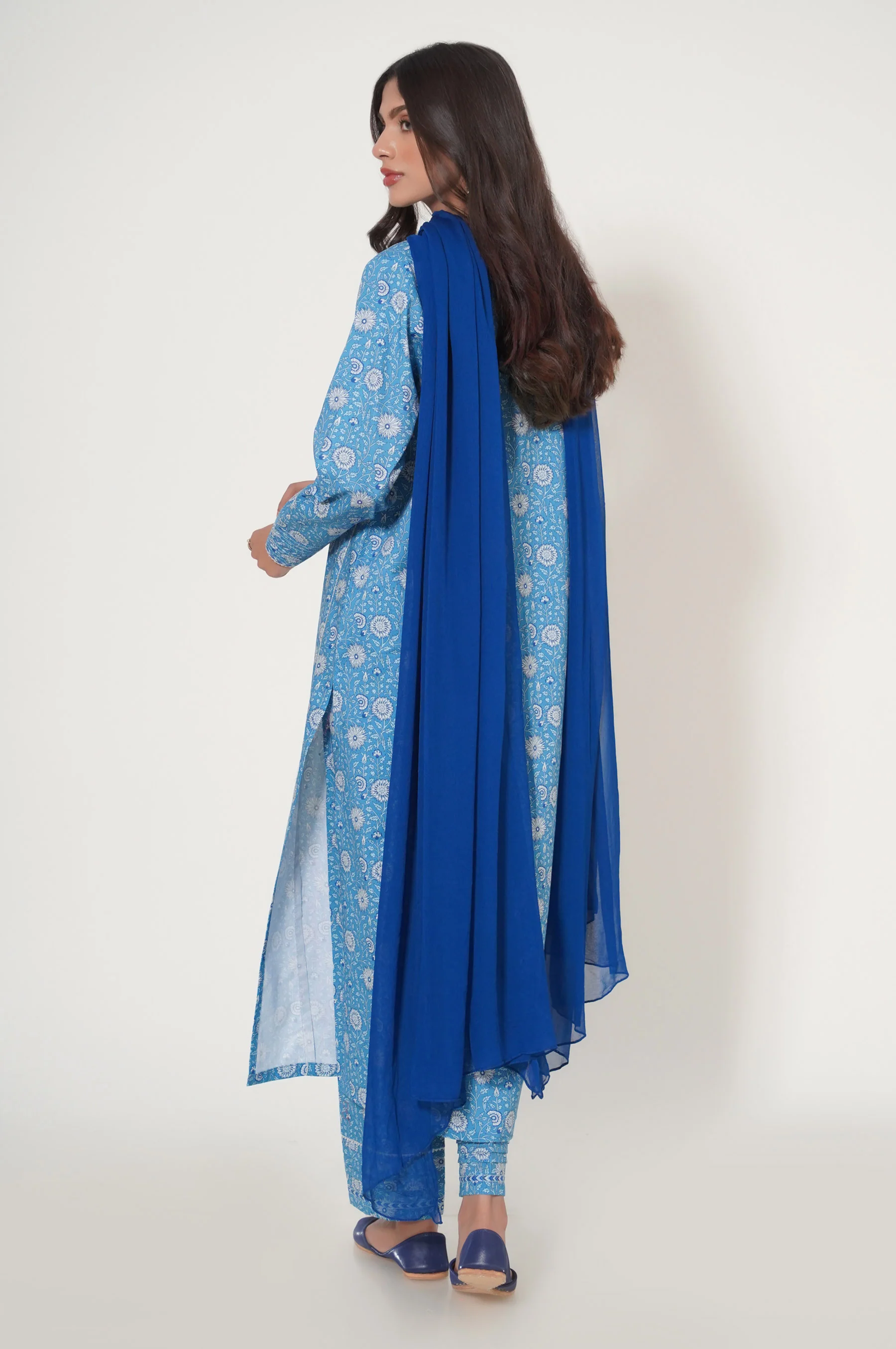 Stitched 3 Piece Printed Lawn - Image 2