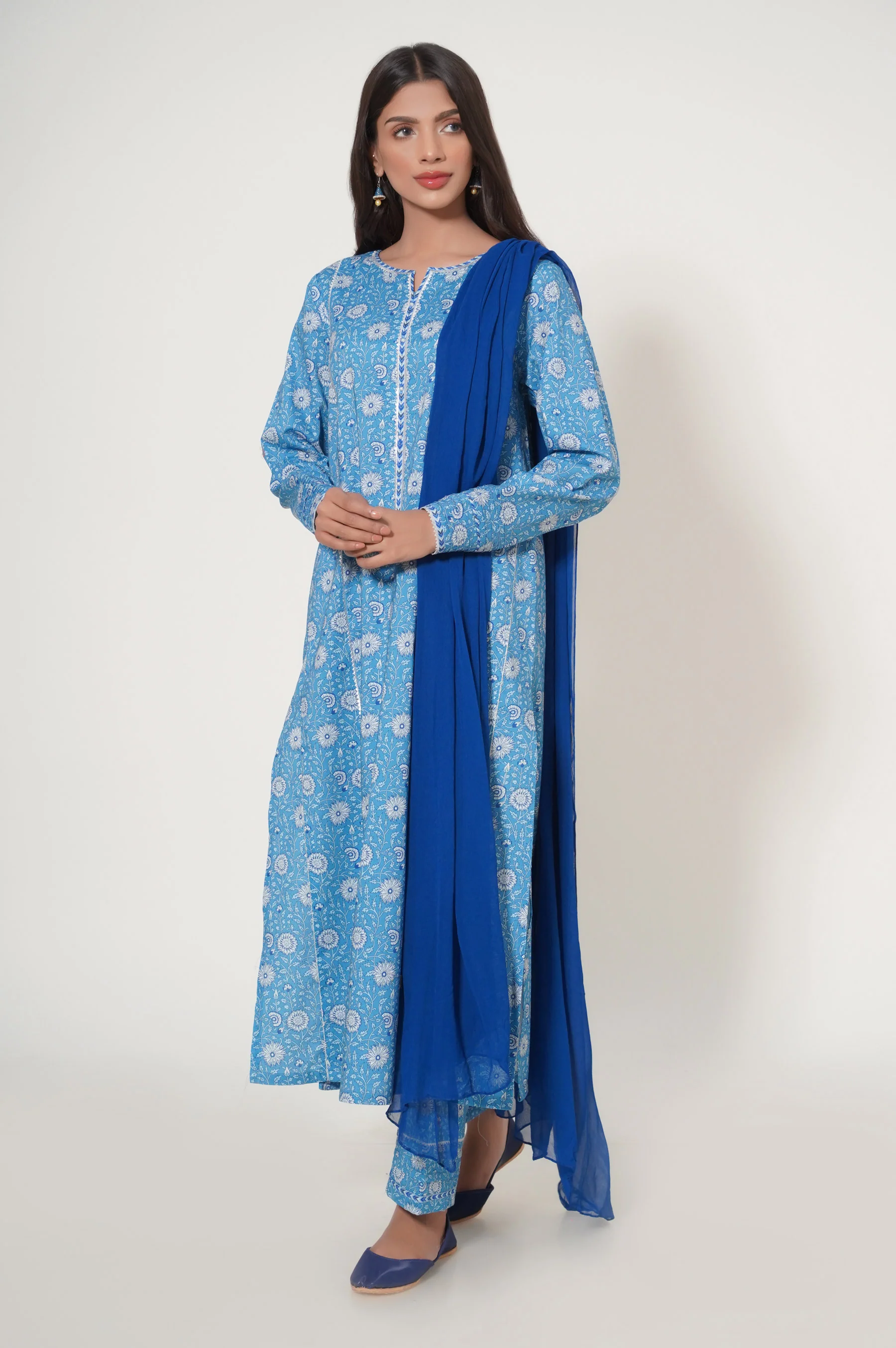 Stitched 3 Piece Printed Lawn - Image 3