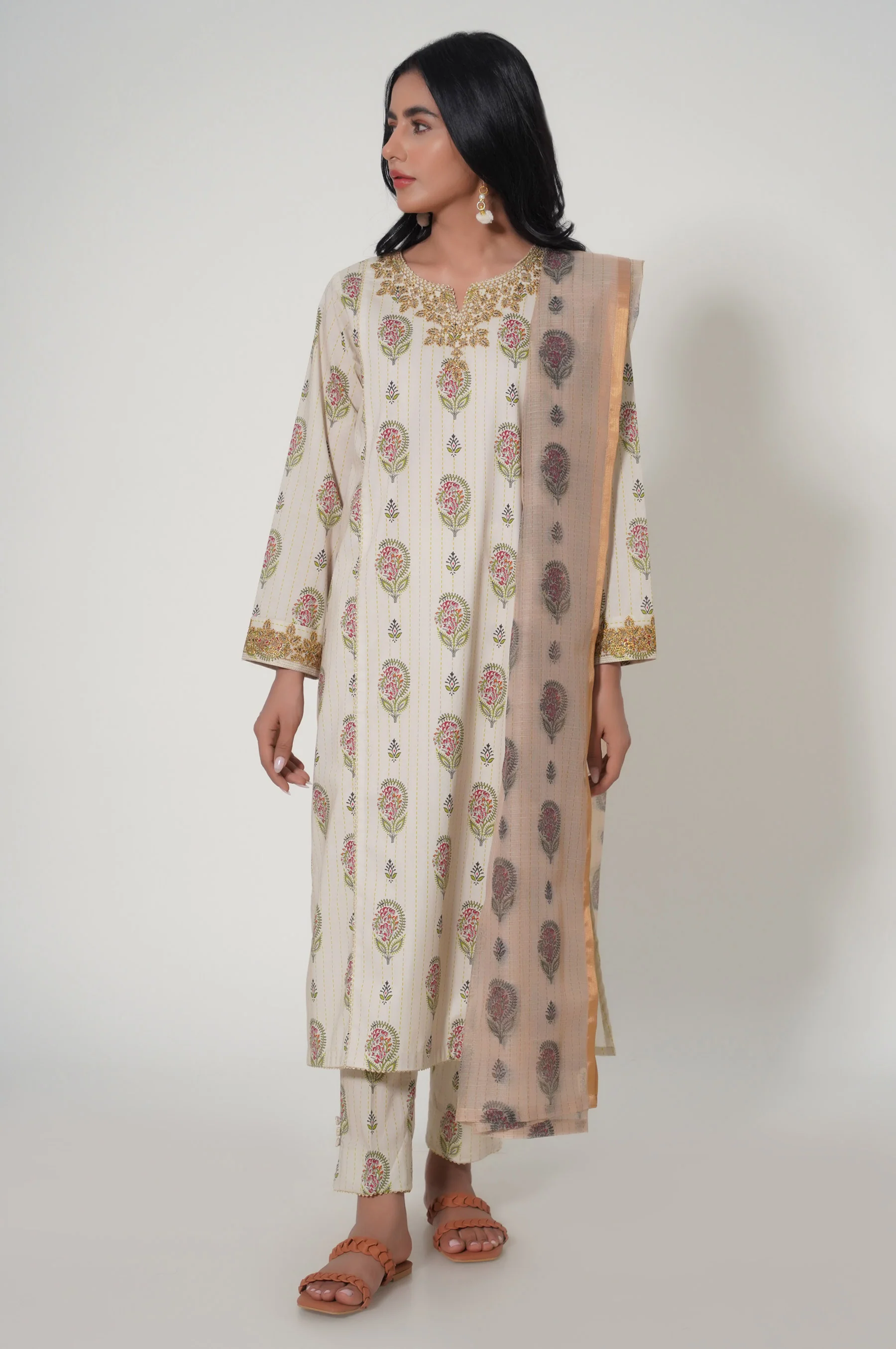 Stitched 3 Piece Printed Lawn - Image 3