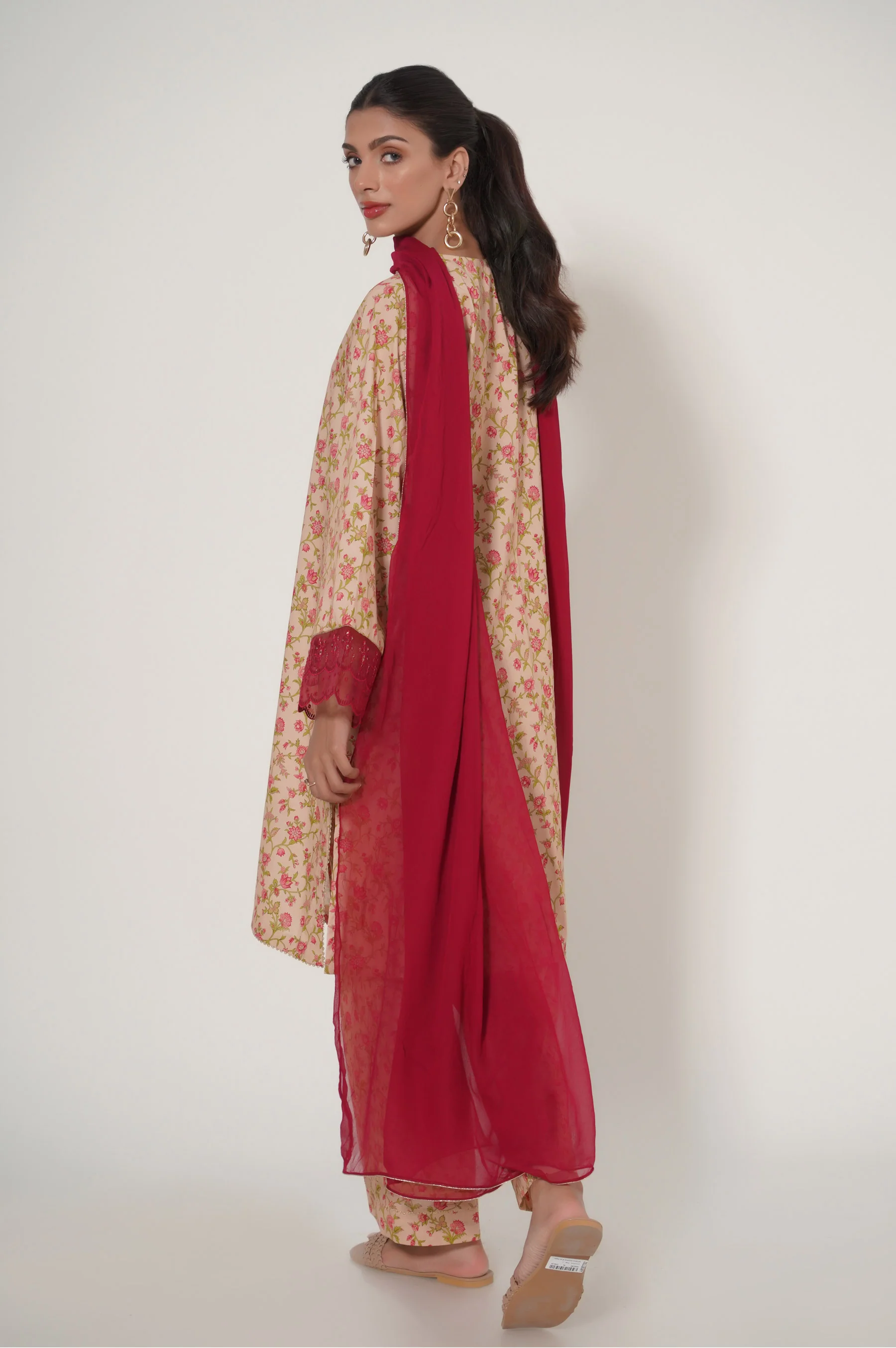 Stitched 3 Piece Printed Lawn - Image 4