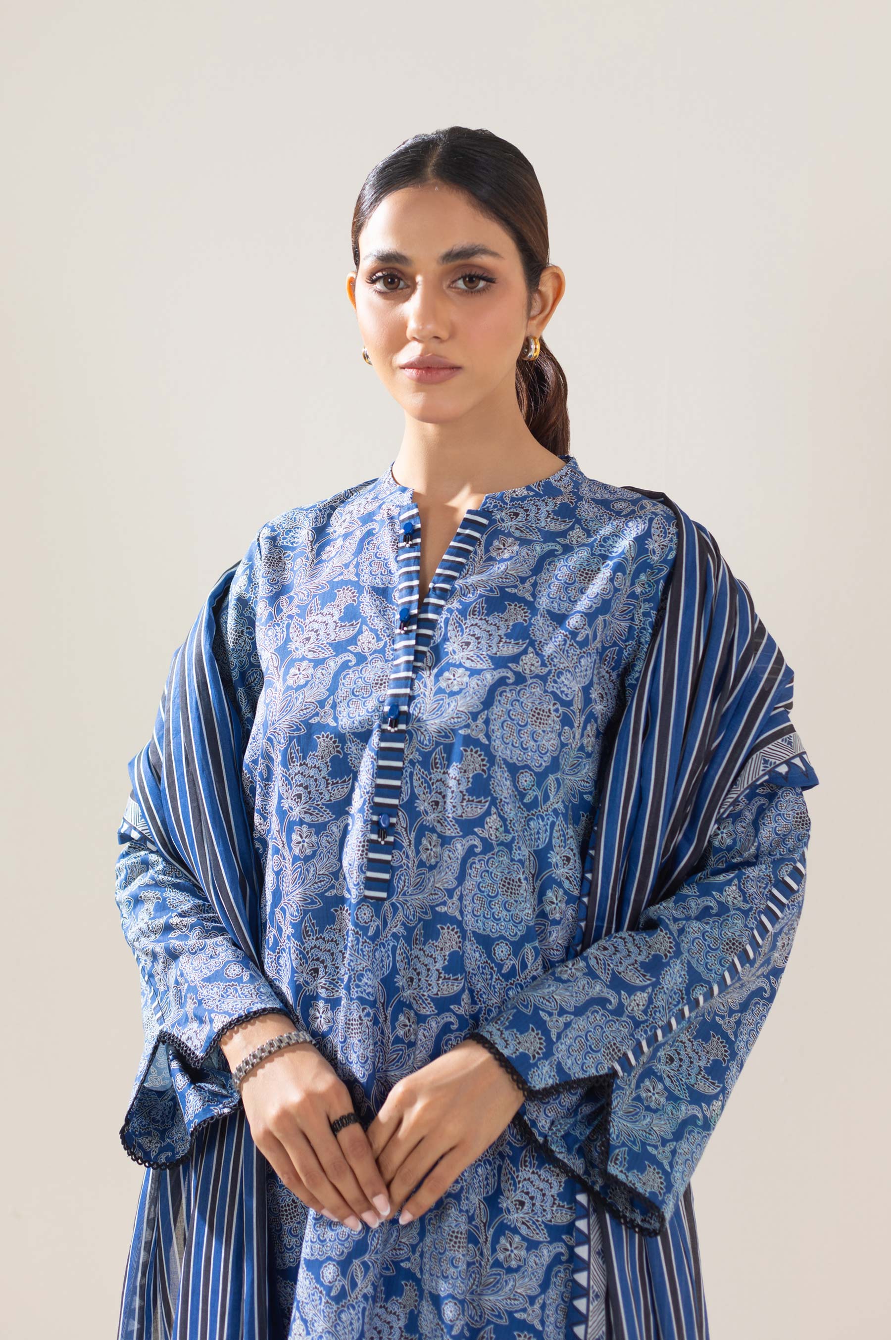 Stitched 3 Piece Printed Lawn Suit - Image 4