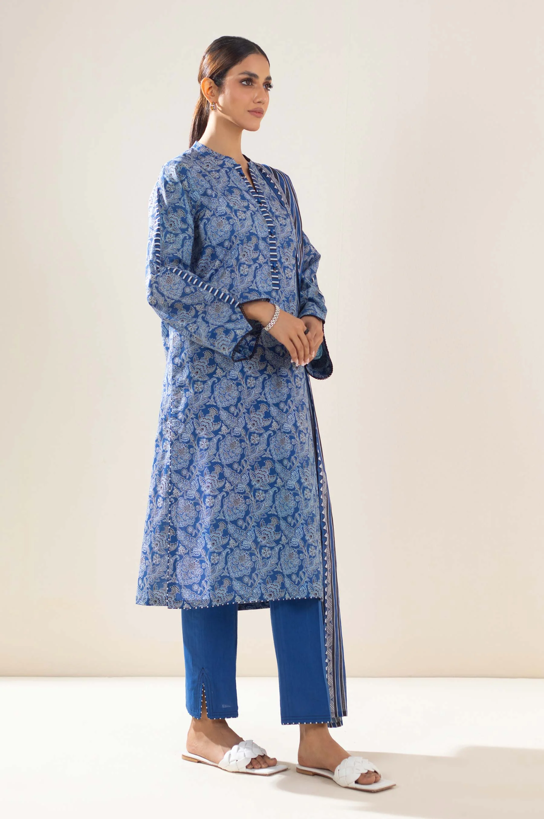 Stitched 3 Piece Printed Lawn Suit - Image 5
