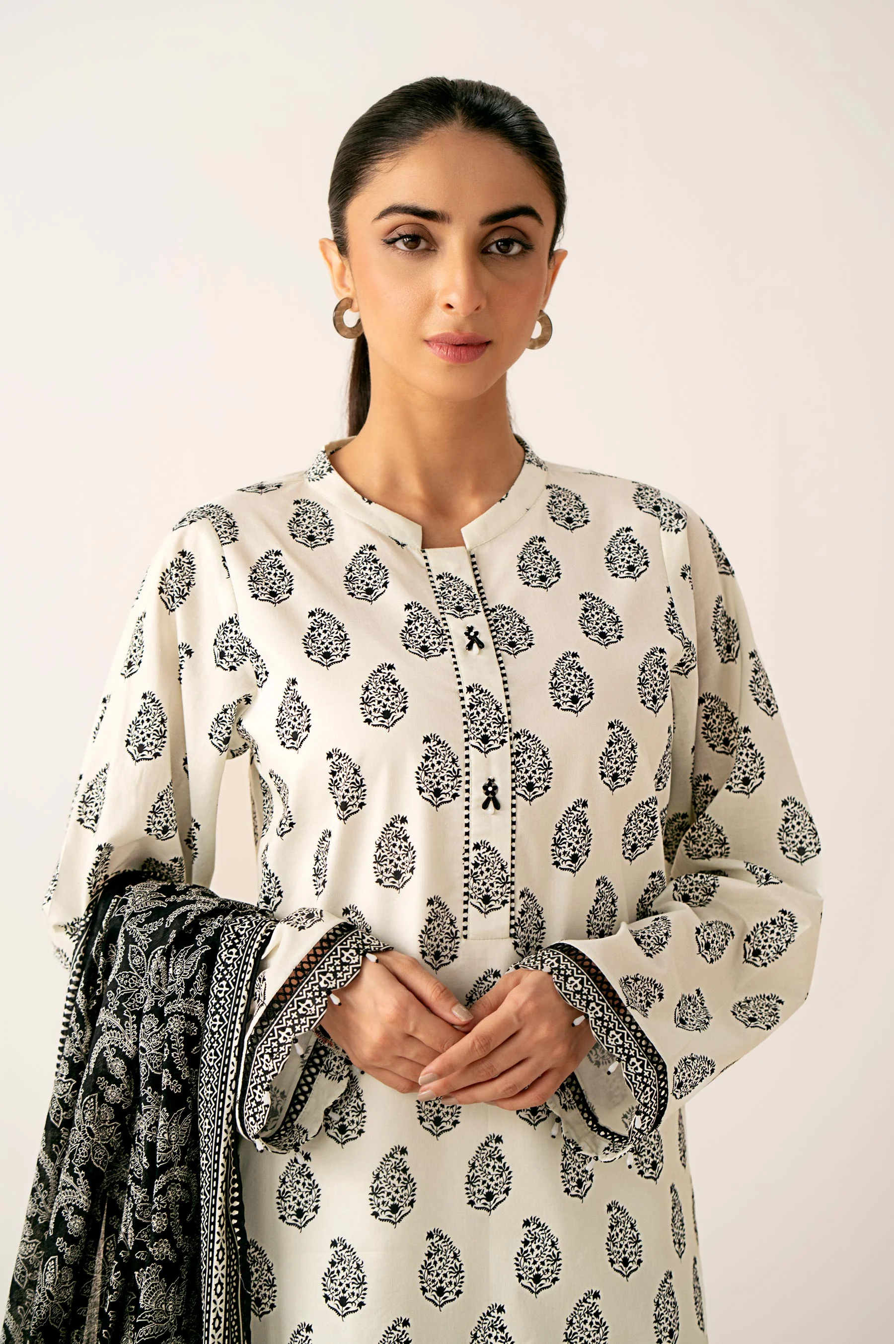 Stitched 3 Piece Printed Lawn Suit - Image 3