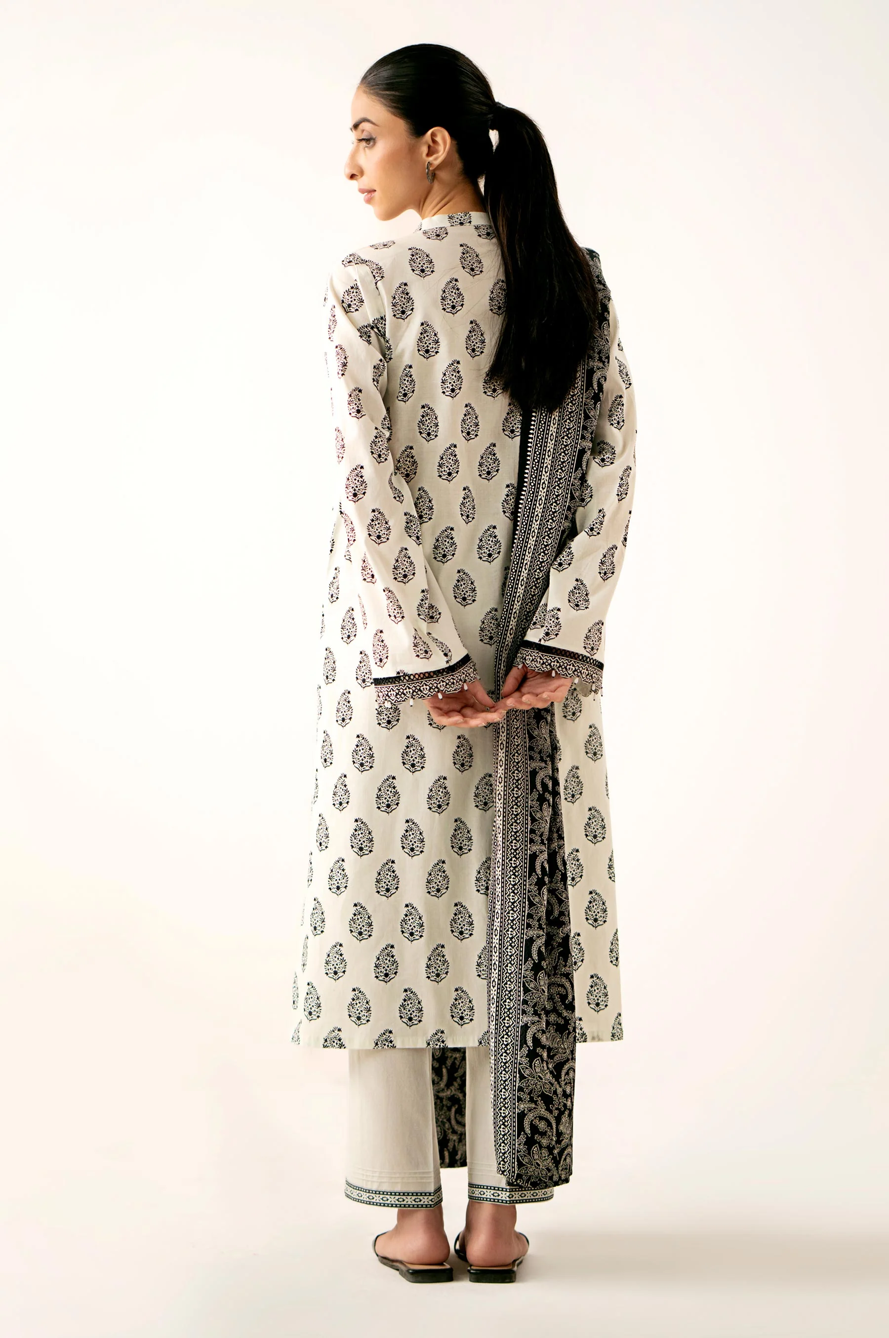 Stitched 3 Piece Printed Lawn Suit - Image 4