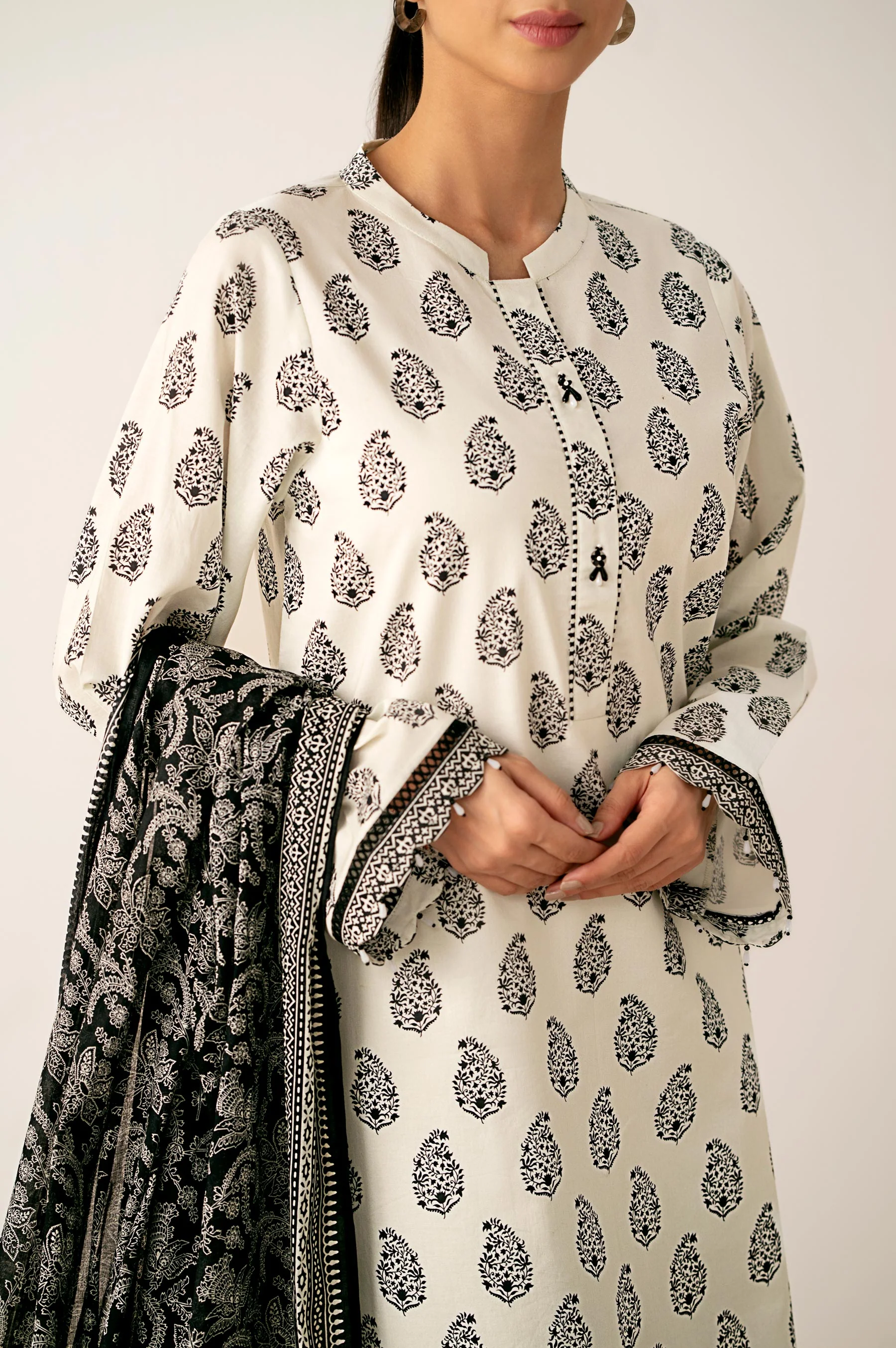 Stitched 3 Piece Printed Lawn Suit - Image 5