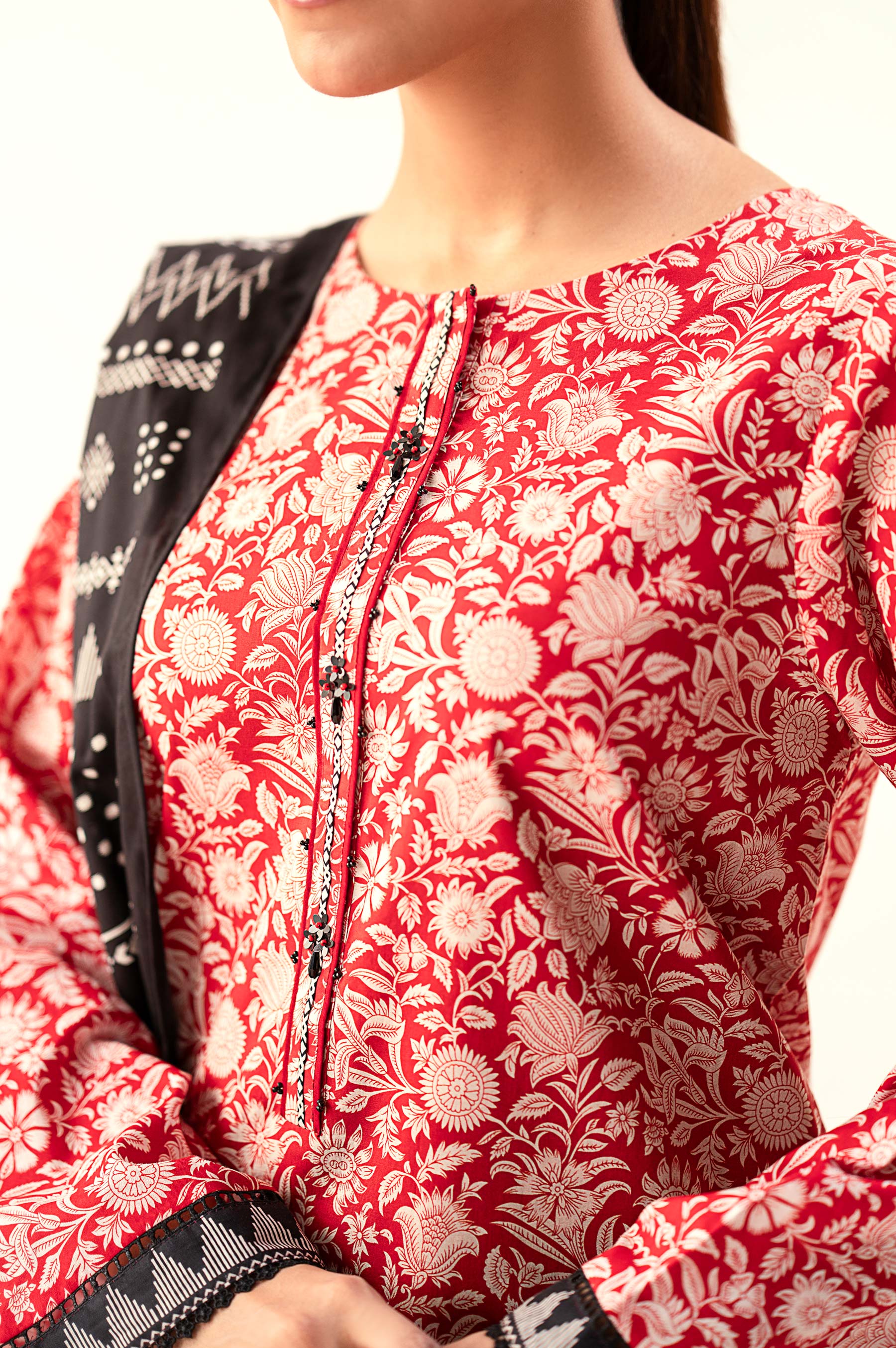 Stitched 3 Piece Printed Lawn Suit - Image 6