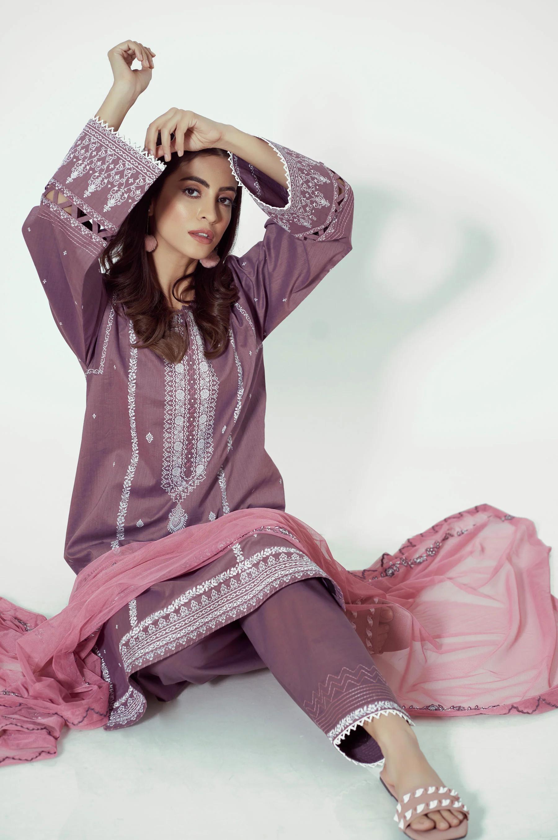 Stitched 3 Piece Puff Printed Lawn Suit - Image 2