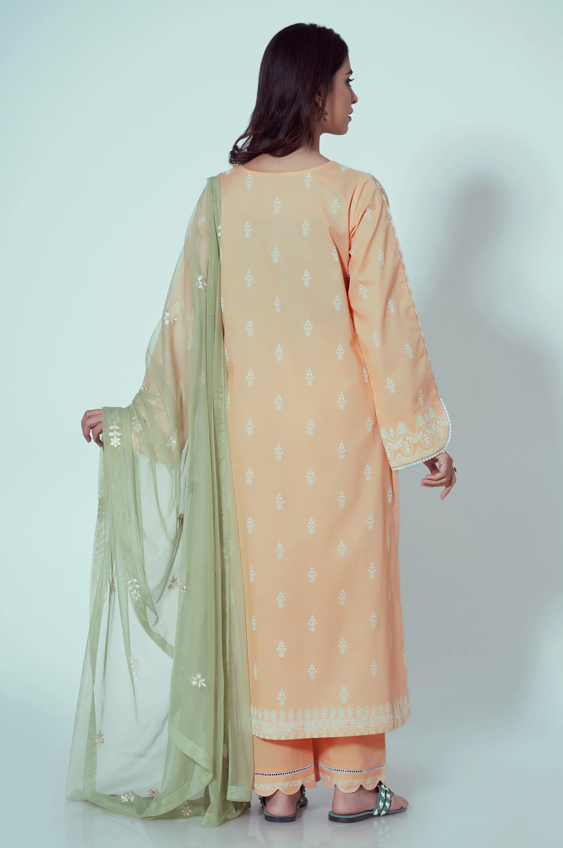 Stitched 3 Piece Puff Printed Lawn Suit - Image 3