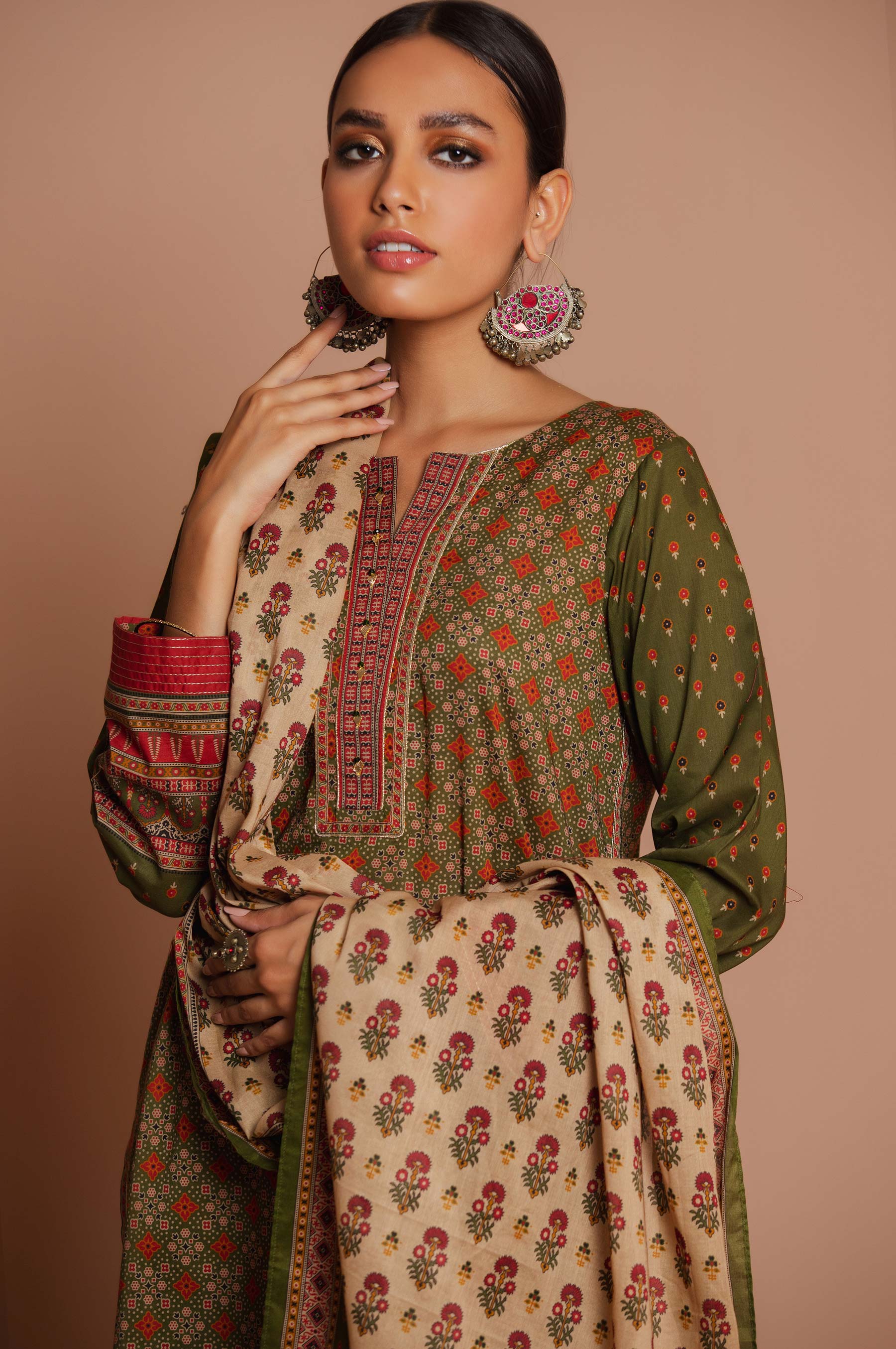 Stitched 3 Piece Printed Slub Lawn Suit - Image 2