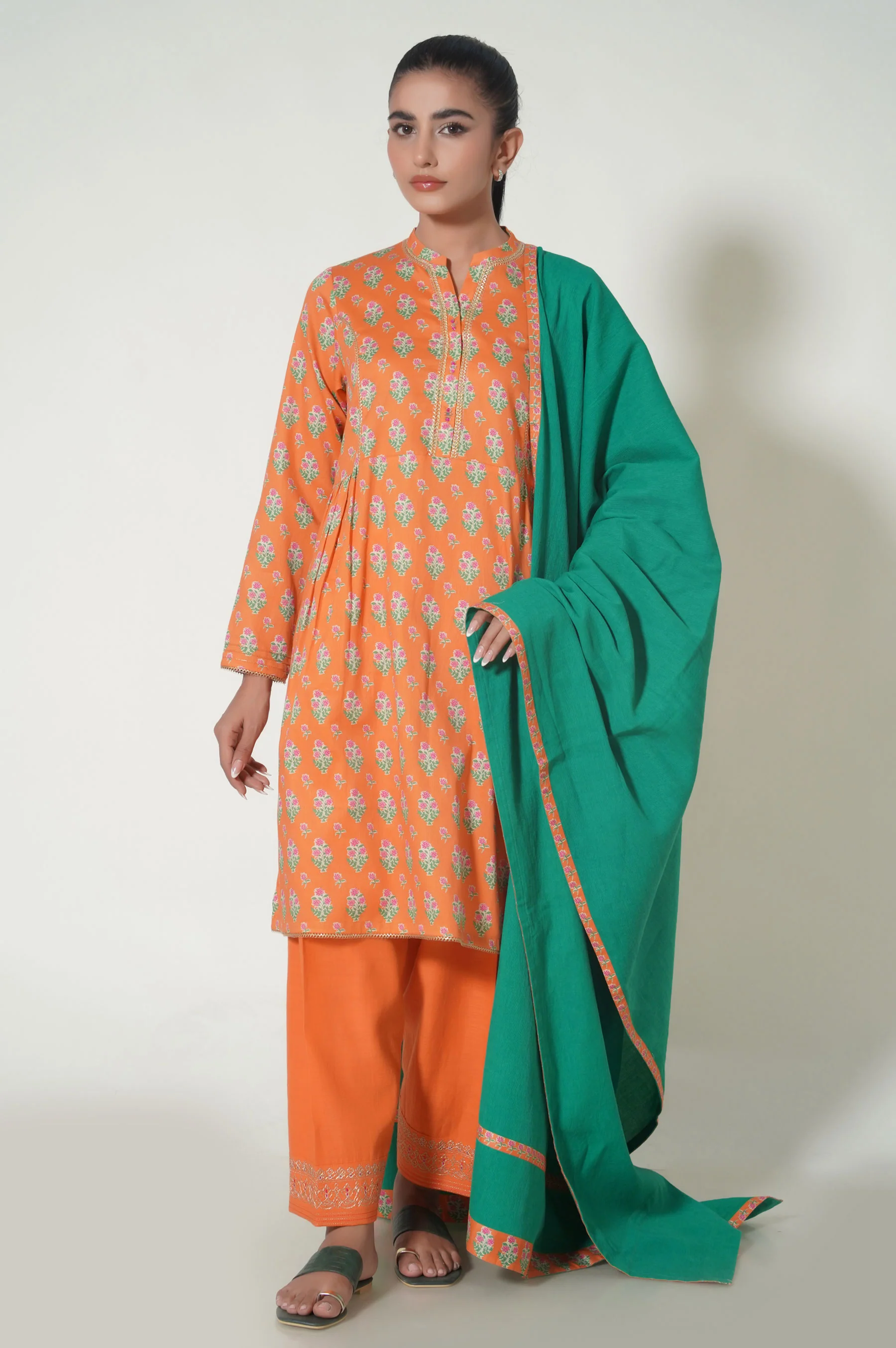 Stitched 3 Piece Printed Cottle Suit - Image 5