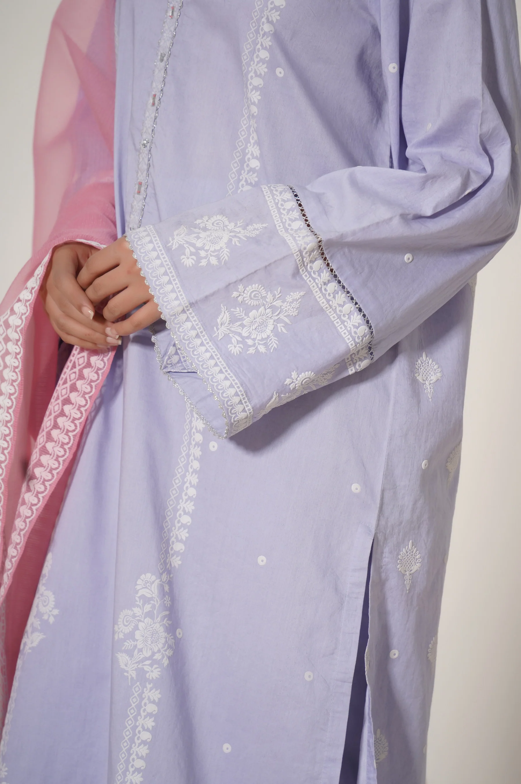 Stitched 3 Piece Puff Printed Lawn Suit - Image 4